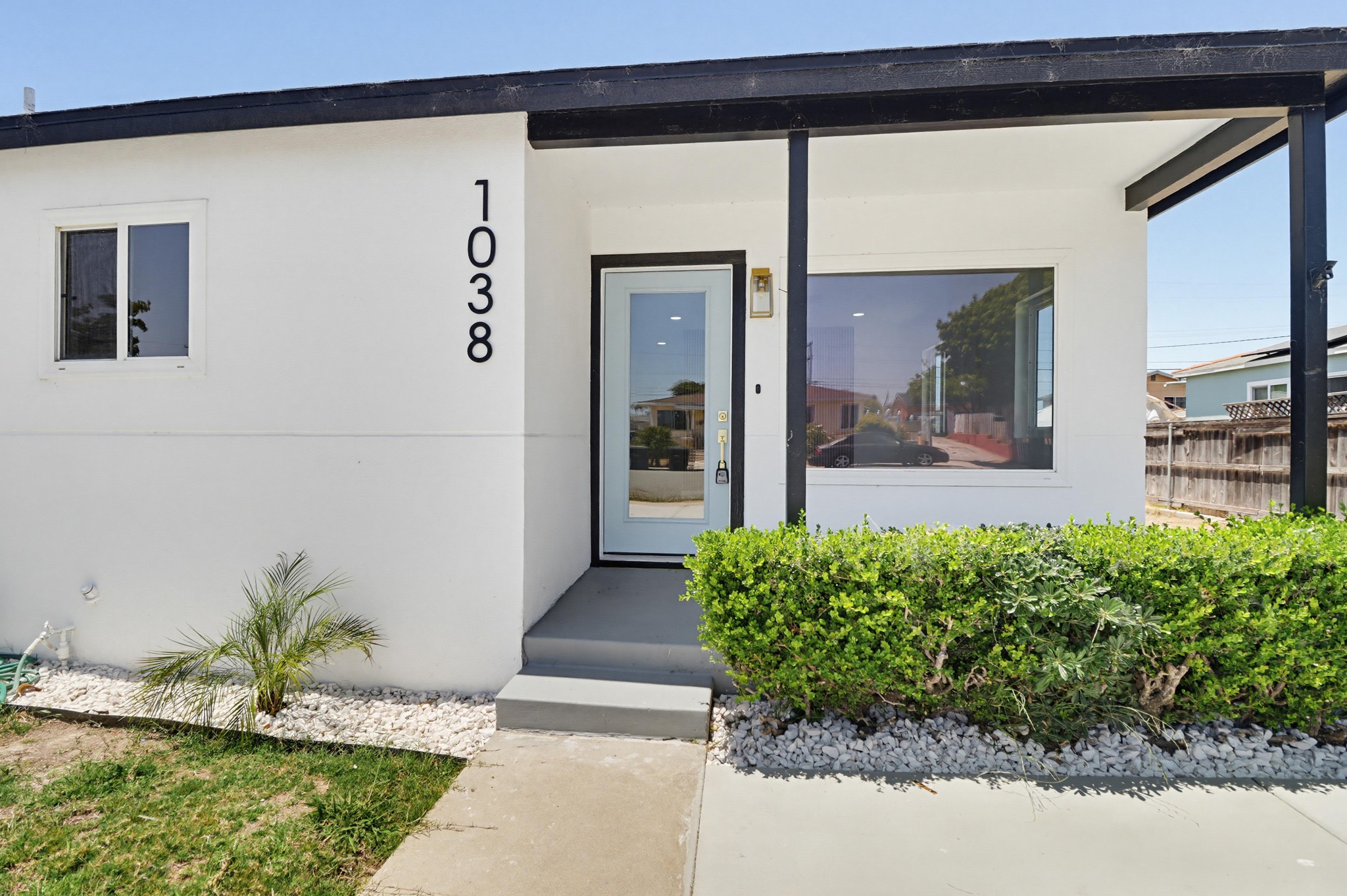Virtual tour photo 5 of 44 for 1038 Oaklawn Ave