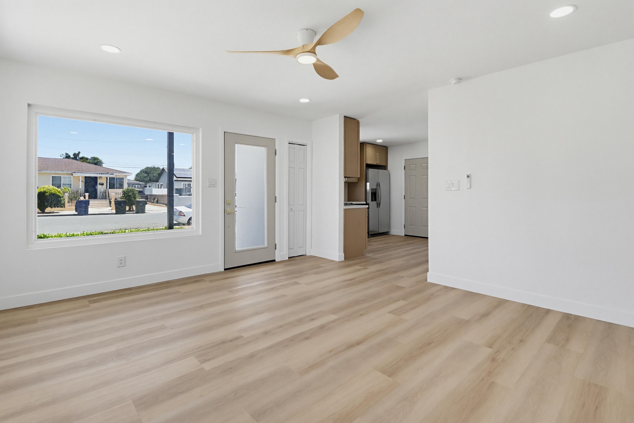 Virtual tour photo 8 of 44 for 1038 Oaklawn Ave