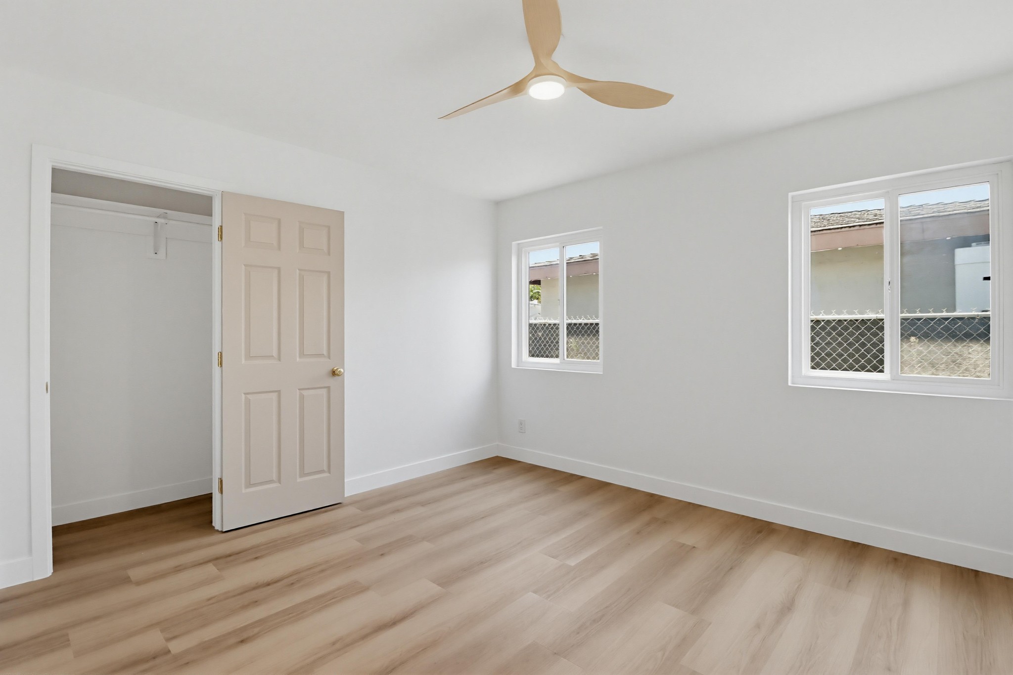 Virtual tour photo 15 of 44 for 1038 Oaklawn Ave