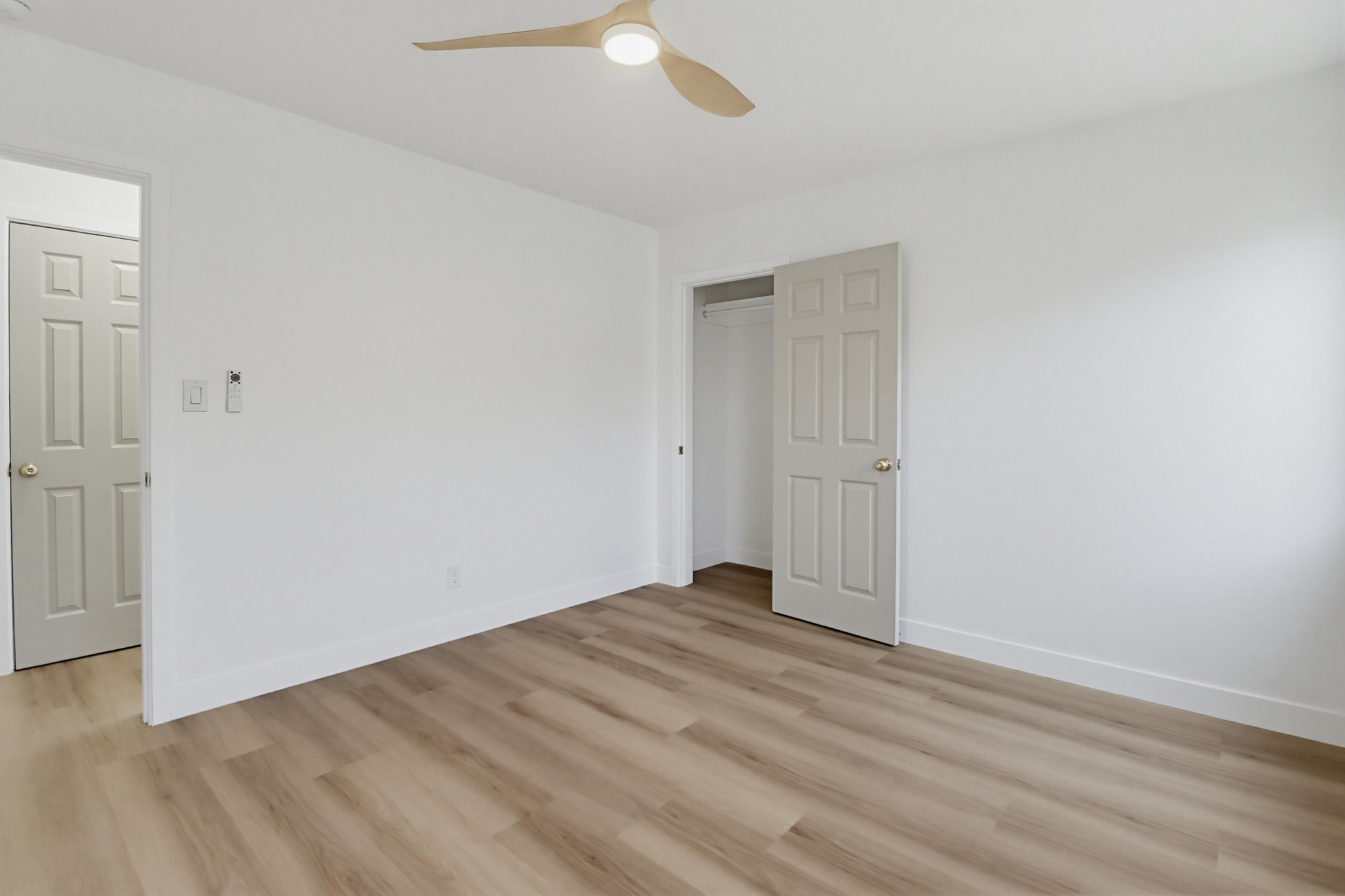 Virtual tour photo 17 of 44 for 1038 Oaklawn Ave