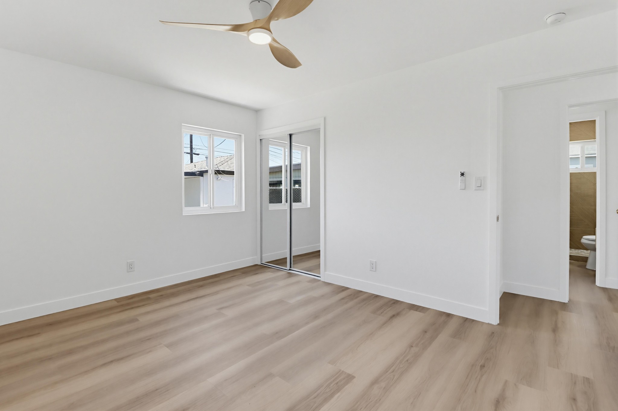 Virtual tour photo 20 of 44 for 1038 Oaklawn Ave