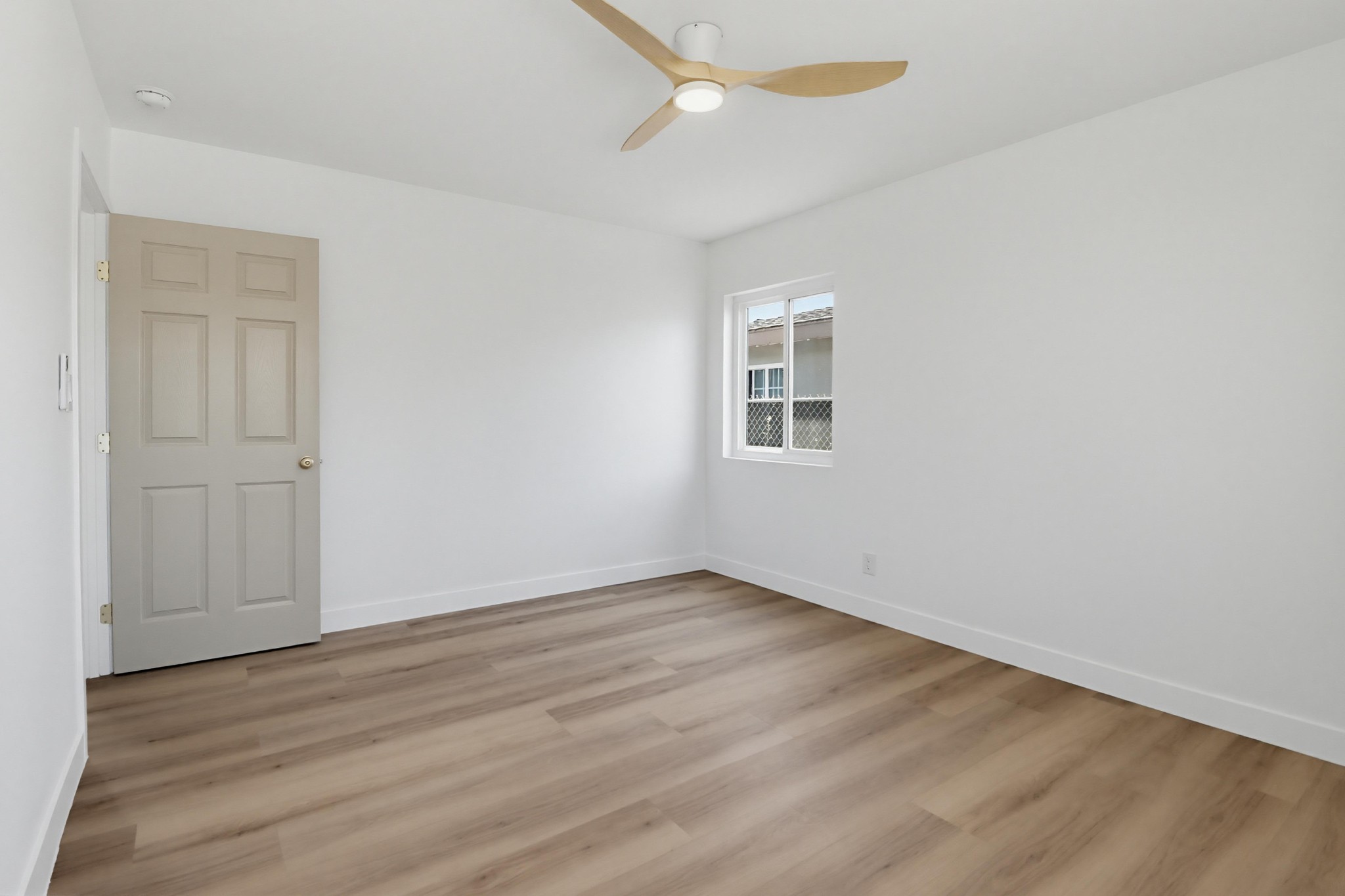 Virtual tour photo 22 of 44 for 1038 Oaklawn Ave