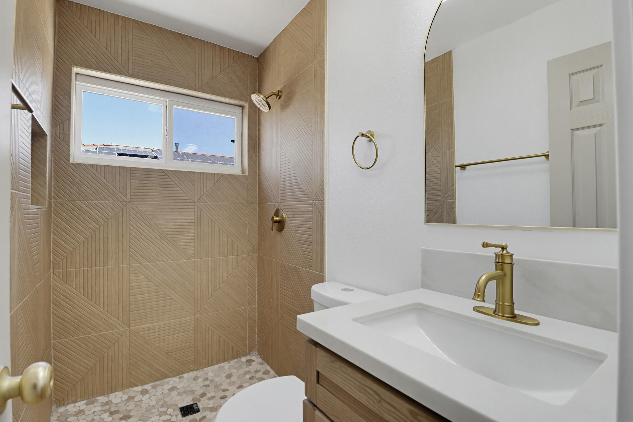Virtual tour photo 24 of 44 for 1038 Oaklawn Ave