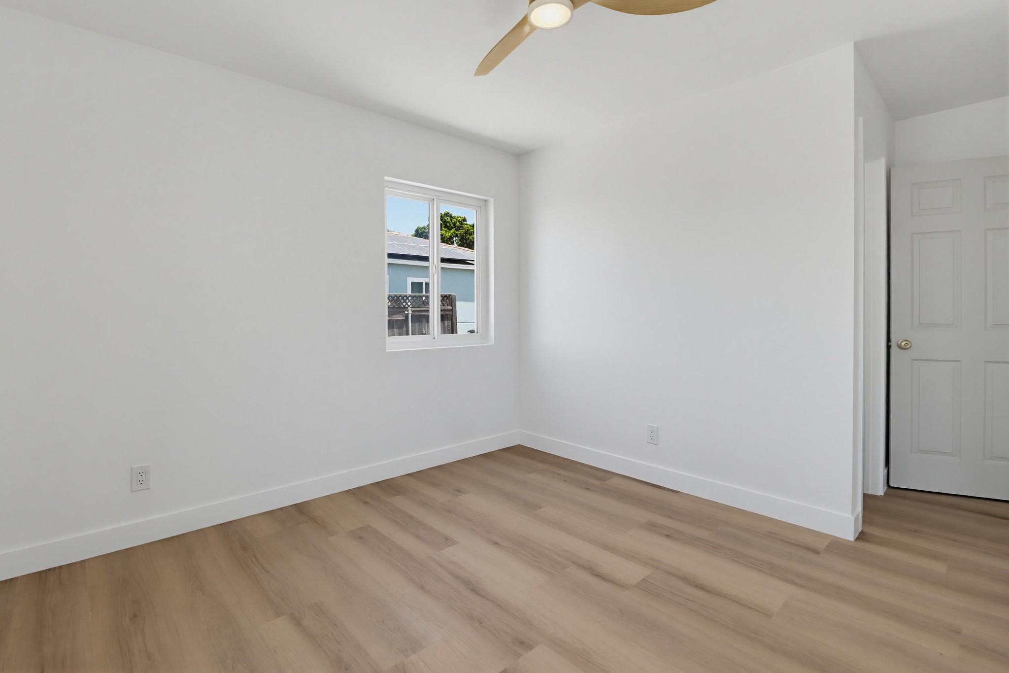 Virtual tour photo 29 of 44 for 1038 Oaklawn Ave