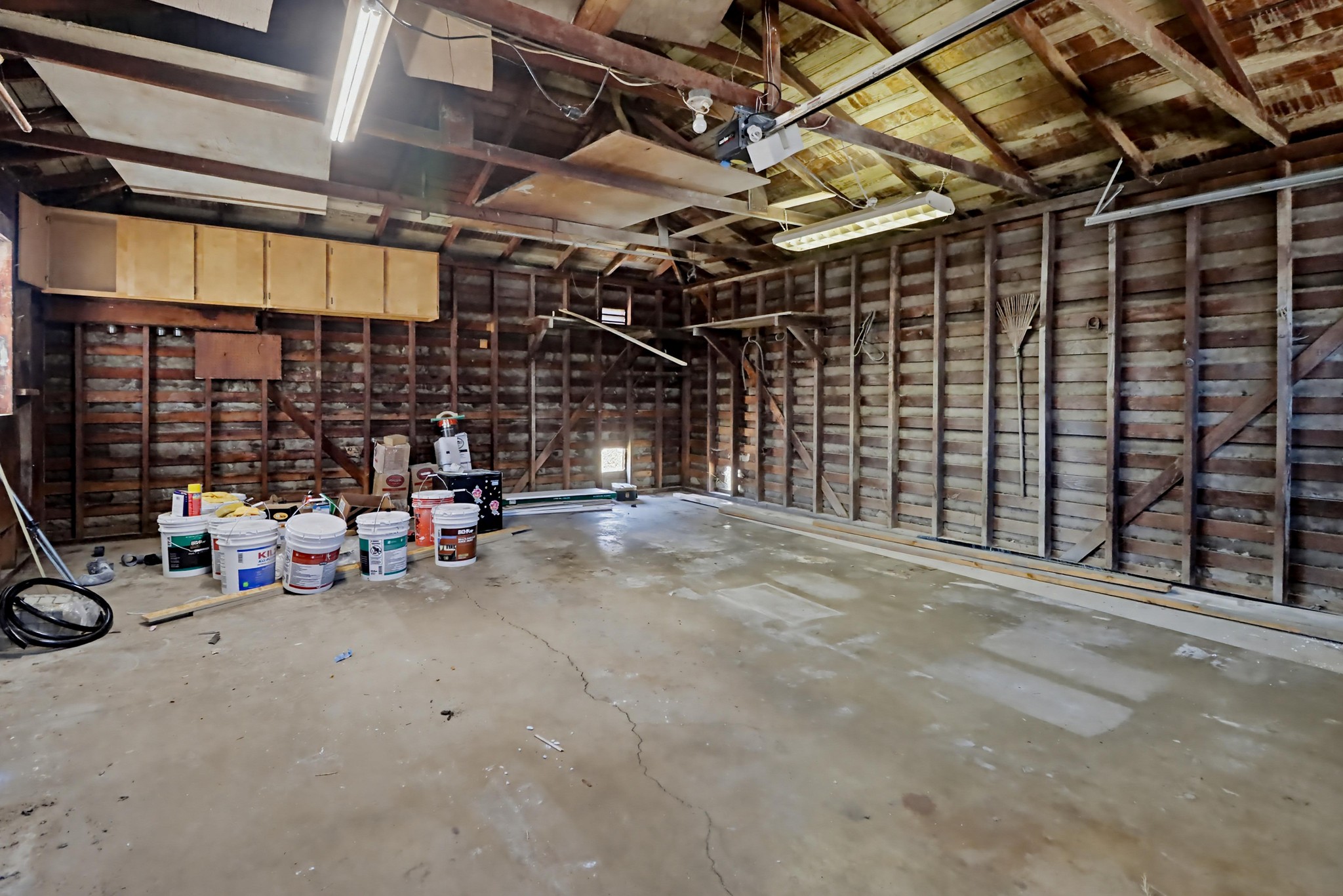Virtual tour photo 41 of 44 for 1038 Oaklawn Ave