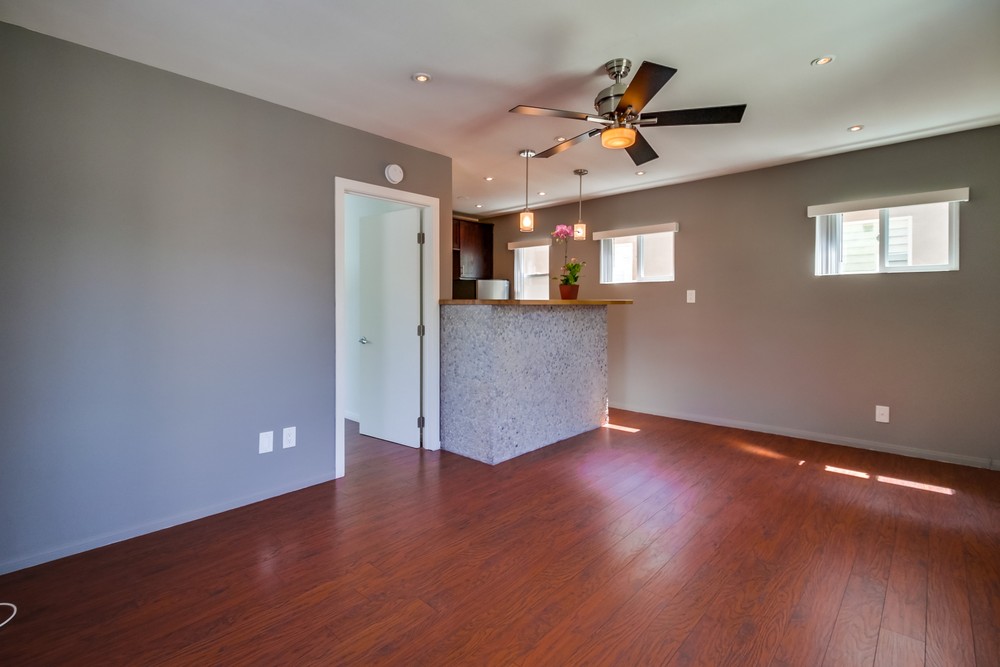 Virtual tour photo 7 of 23 for 1040 1/2 Law St