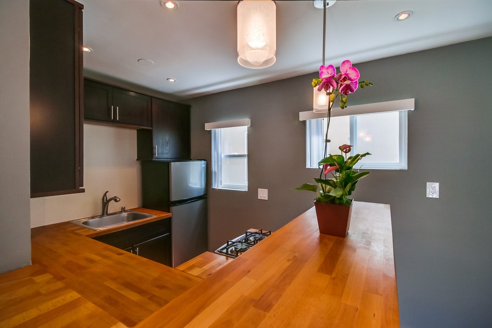 Virtual tour photo 11 of 23 for 1040 1/2 Law St