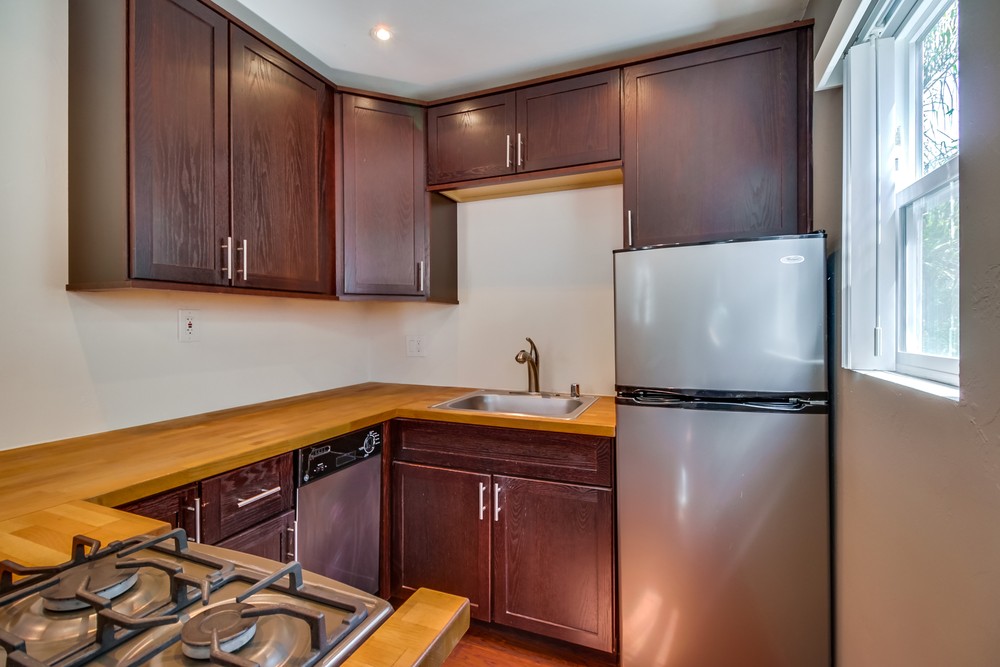 Virtual tour photo 13 of 23 for 1040 1/2 Law St