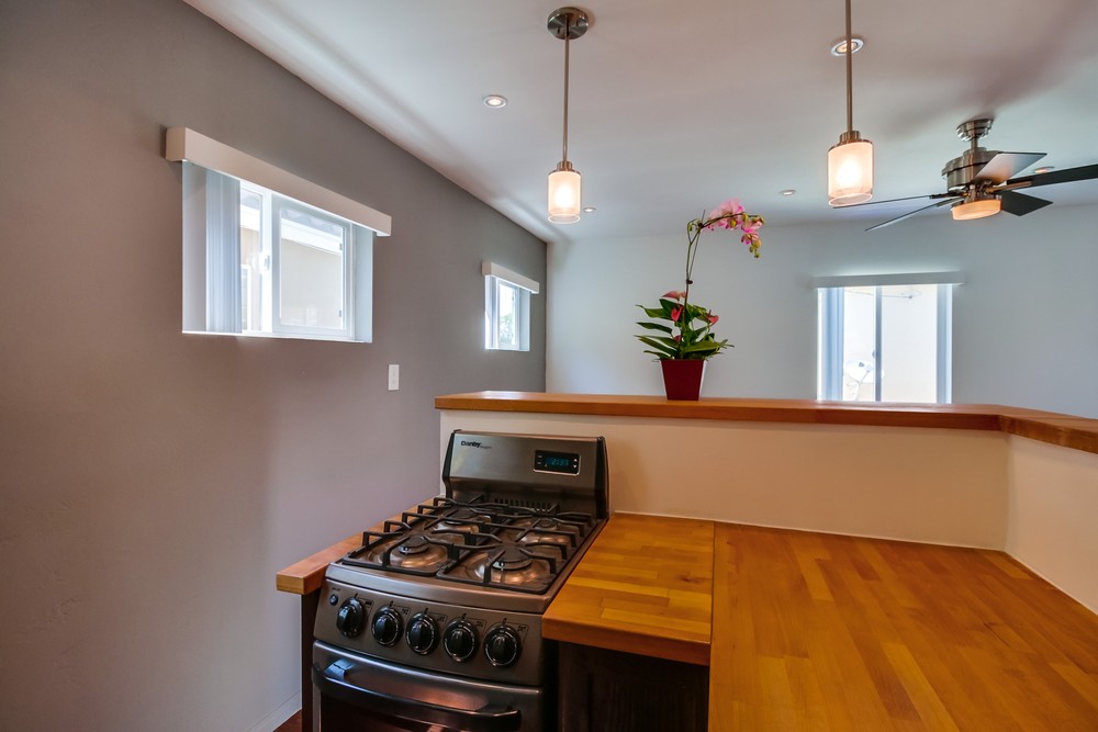 Virtual tour photo 15 of 23 for 1040 1/2 Law St