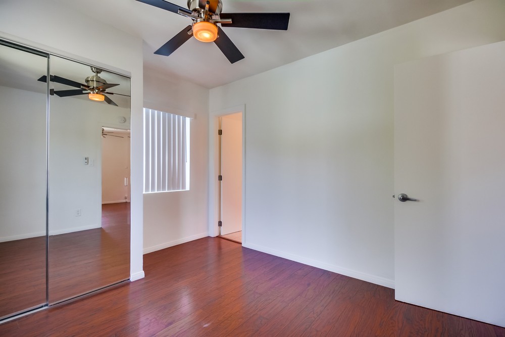 Virtual tour photo 17 of 23 for 1040 1/2 Law St