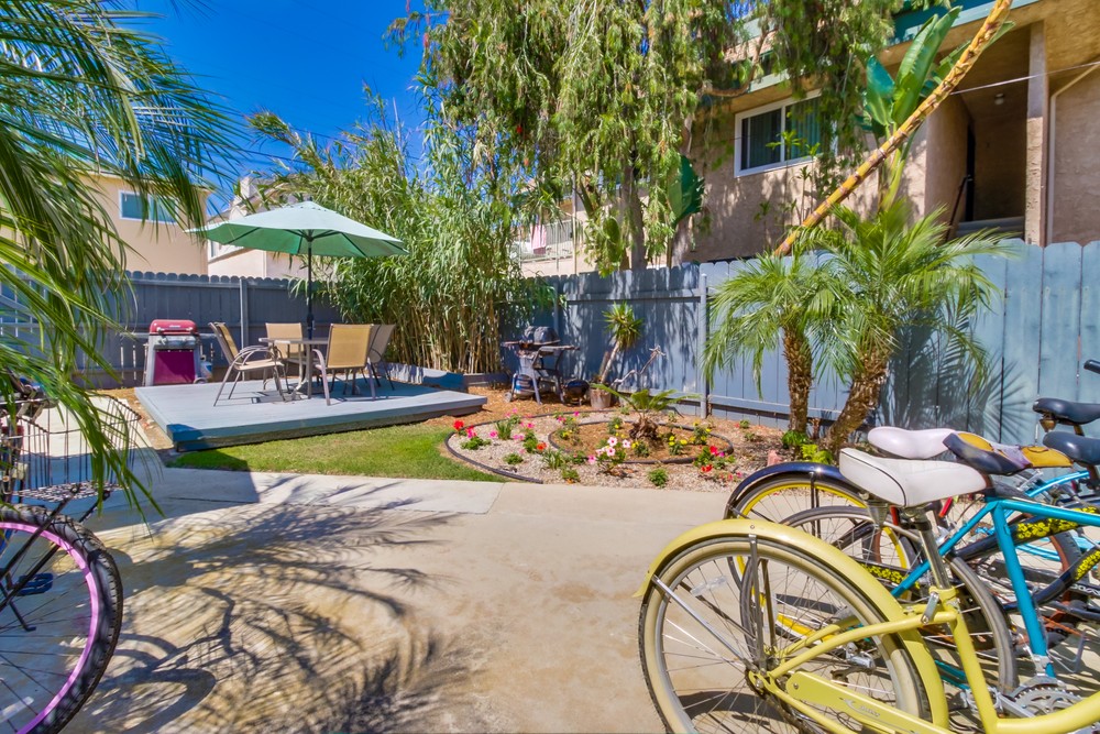 Virtual tour photo 24 of 23 for 1040 1/2 Law St
