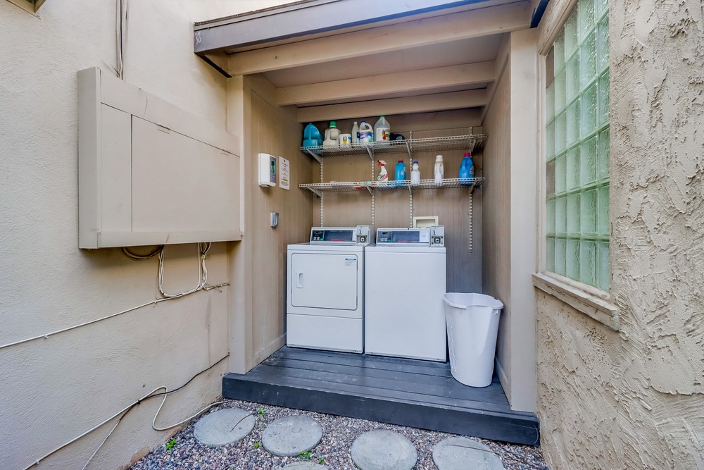 Virtual tour photo 23 of 29 for 1040 Law St h