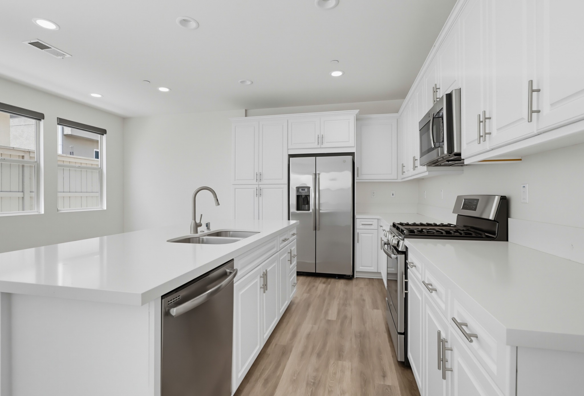Virtual tour photo 13 of 49 for 1041 Sea Glass Wy