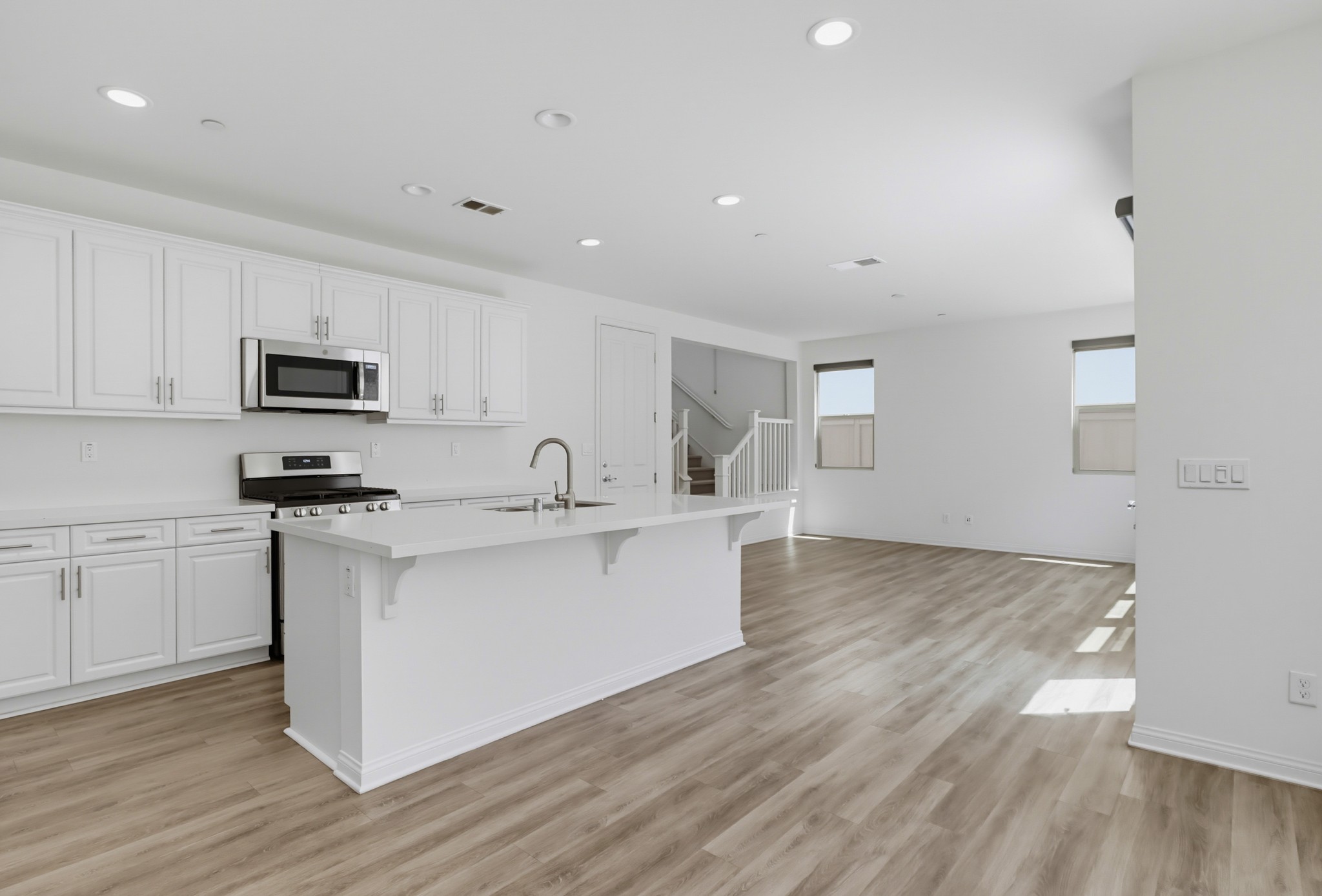 Virtual tour photo 18 of 49 for 1041 Sea Glass Wy