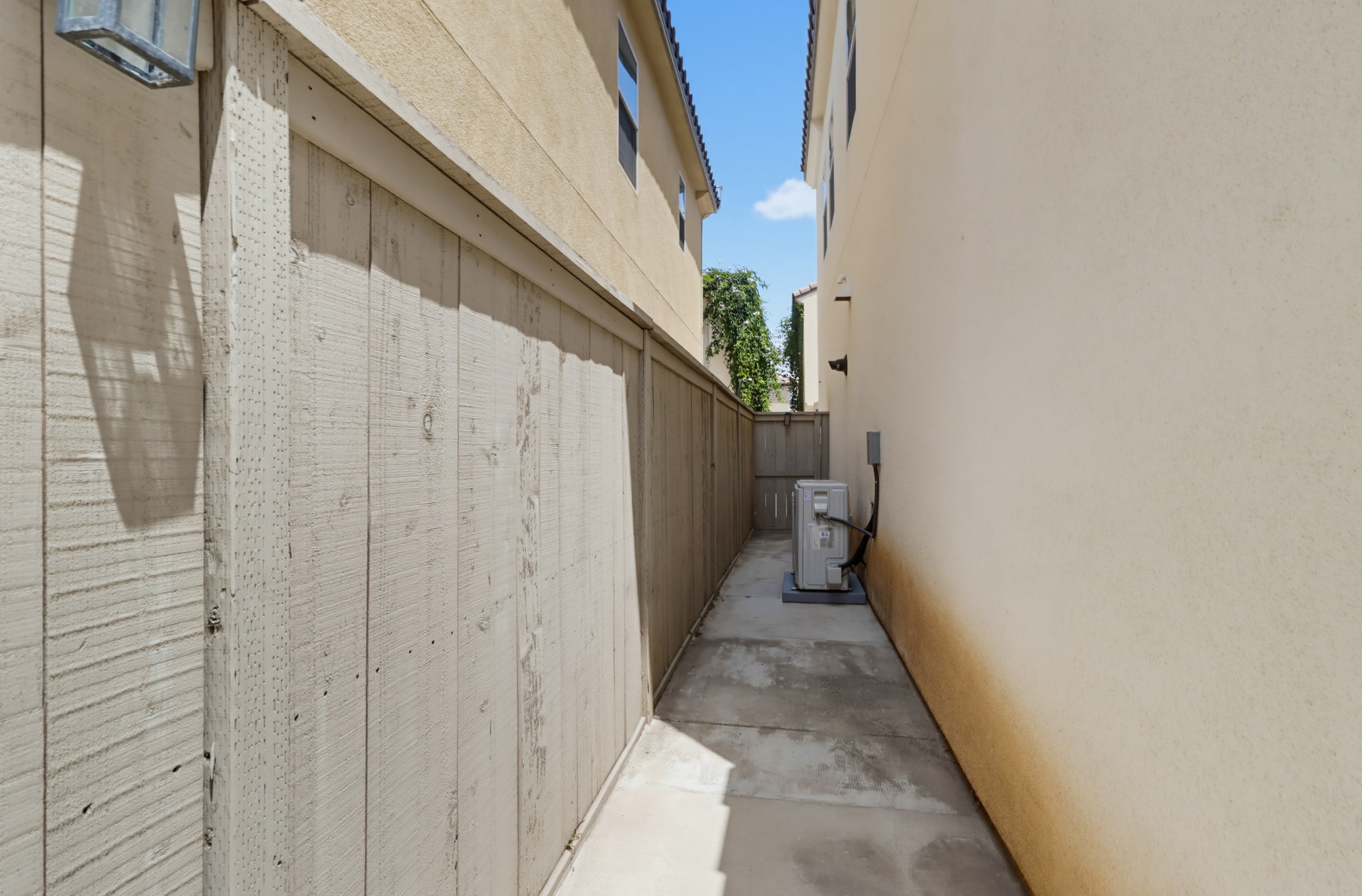 Virtual tour photo 42 of 49 for 1041 Sea Glass Wy