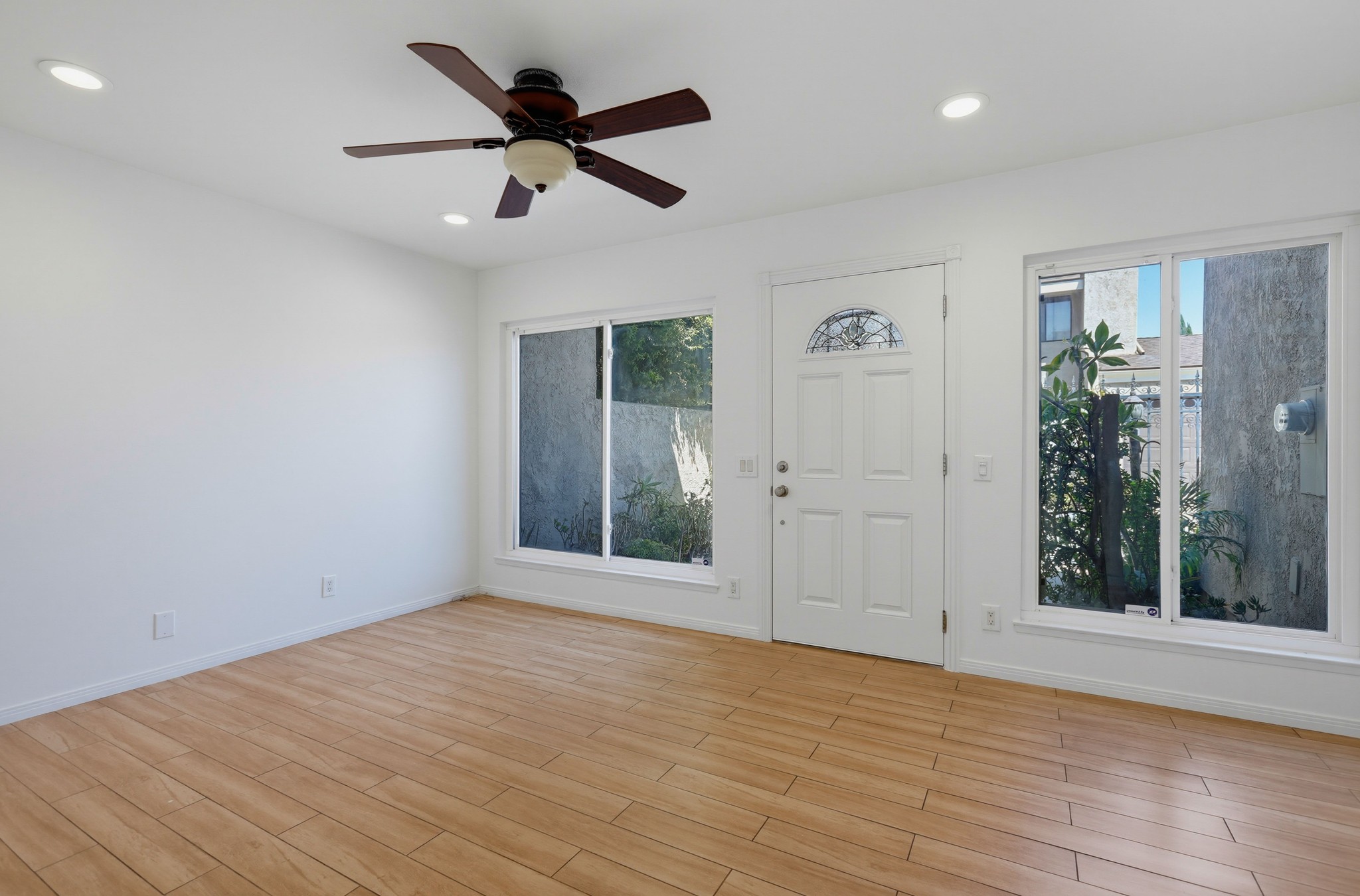 Virtual tour photo 9 of 47 for 10441 Lee Way