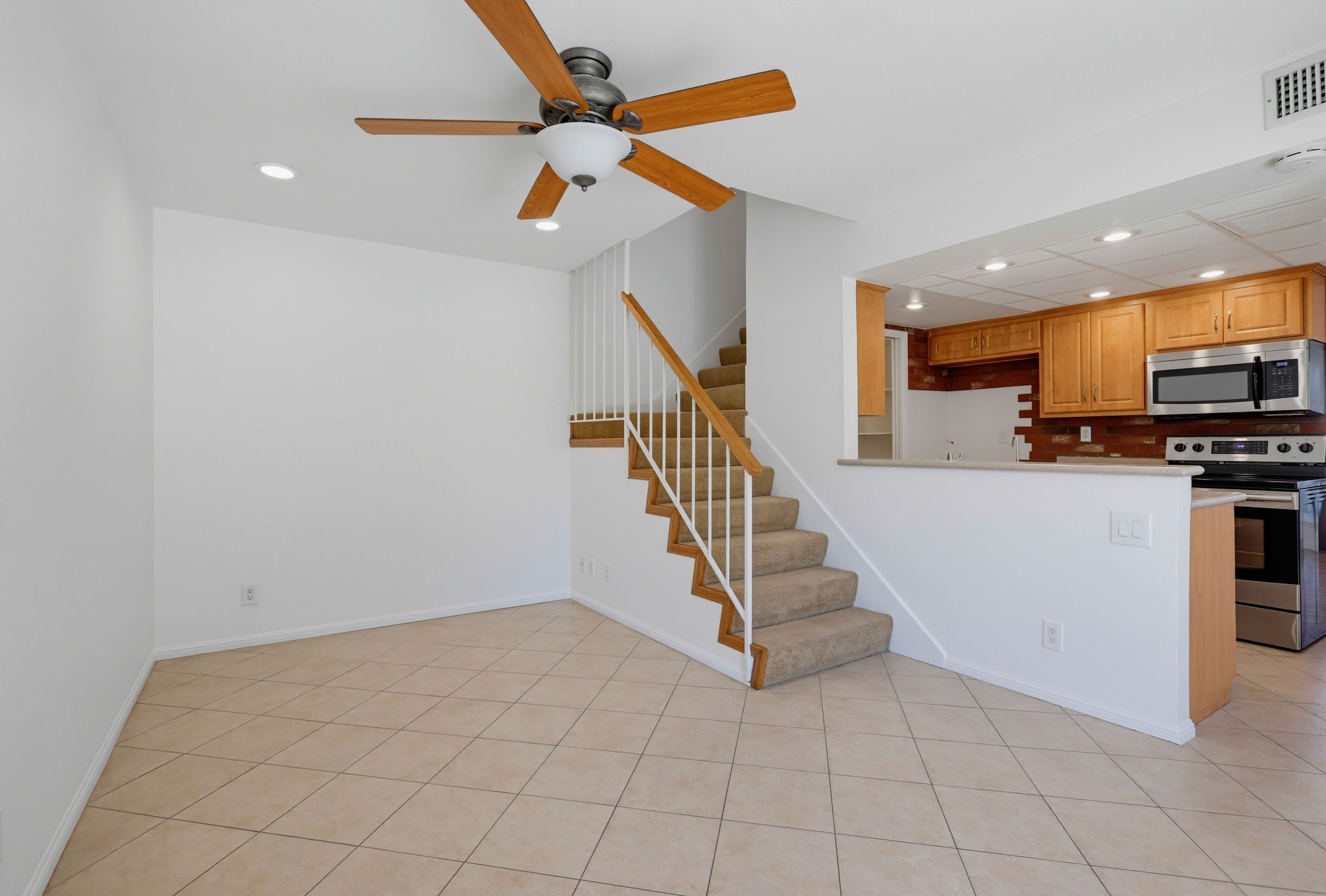 Virtual tour photo 14 of 47 for 10441 Lee Way