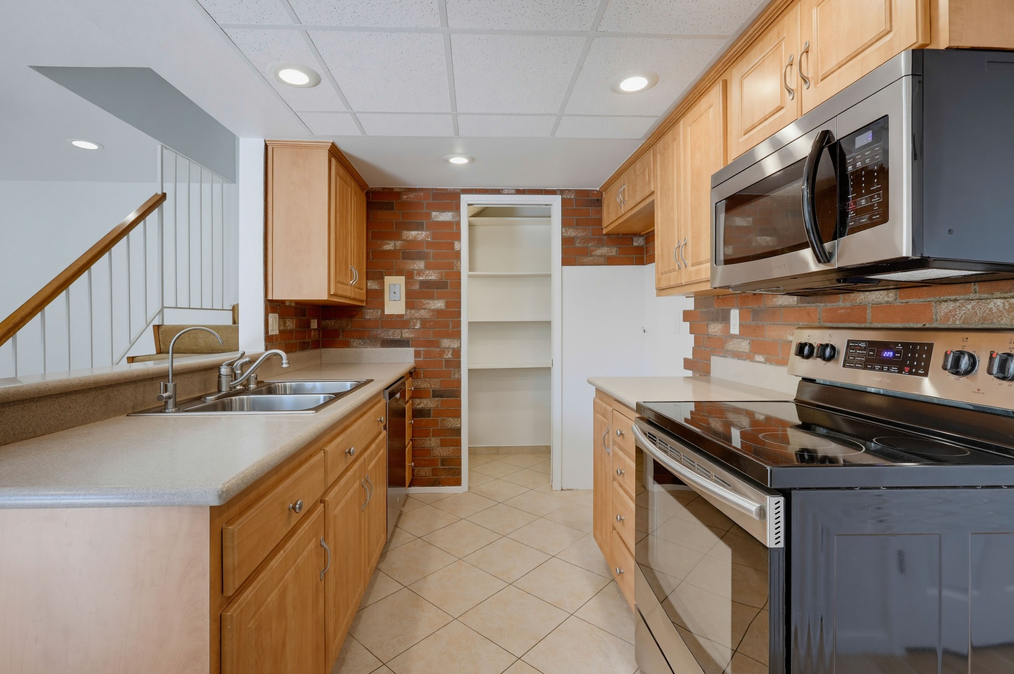 Virtual tour photo 19 of 47 for 10441 Lee Way