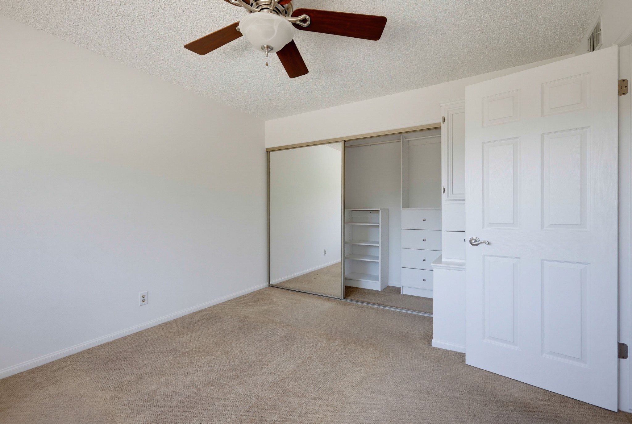 Virtual tour photo 29 of 47 for 10441 Lee Way