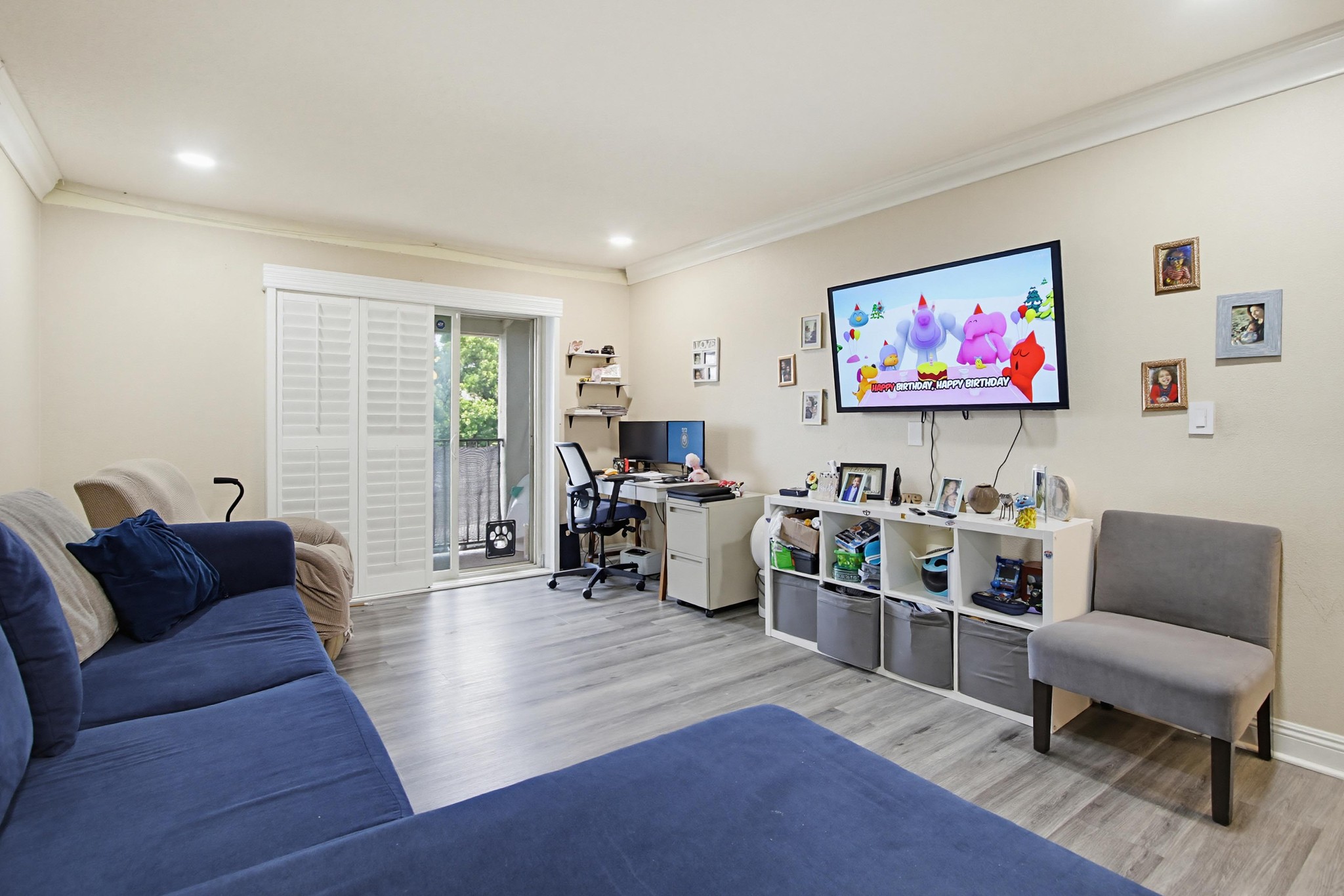 Virtual tour photo 8 of 27 for 1045 Peach Ave UNIT 8