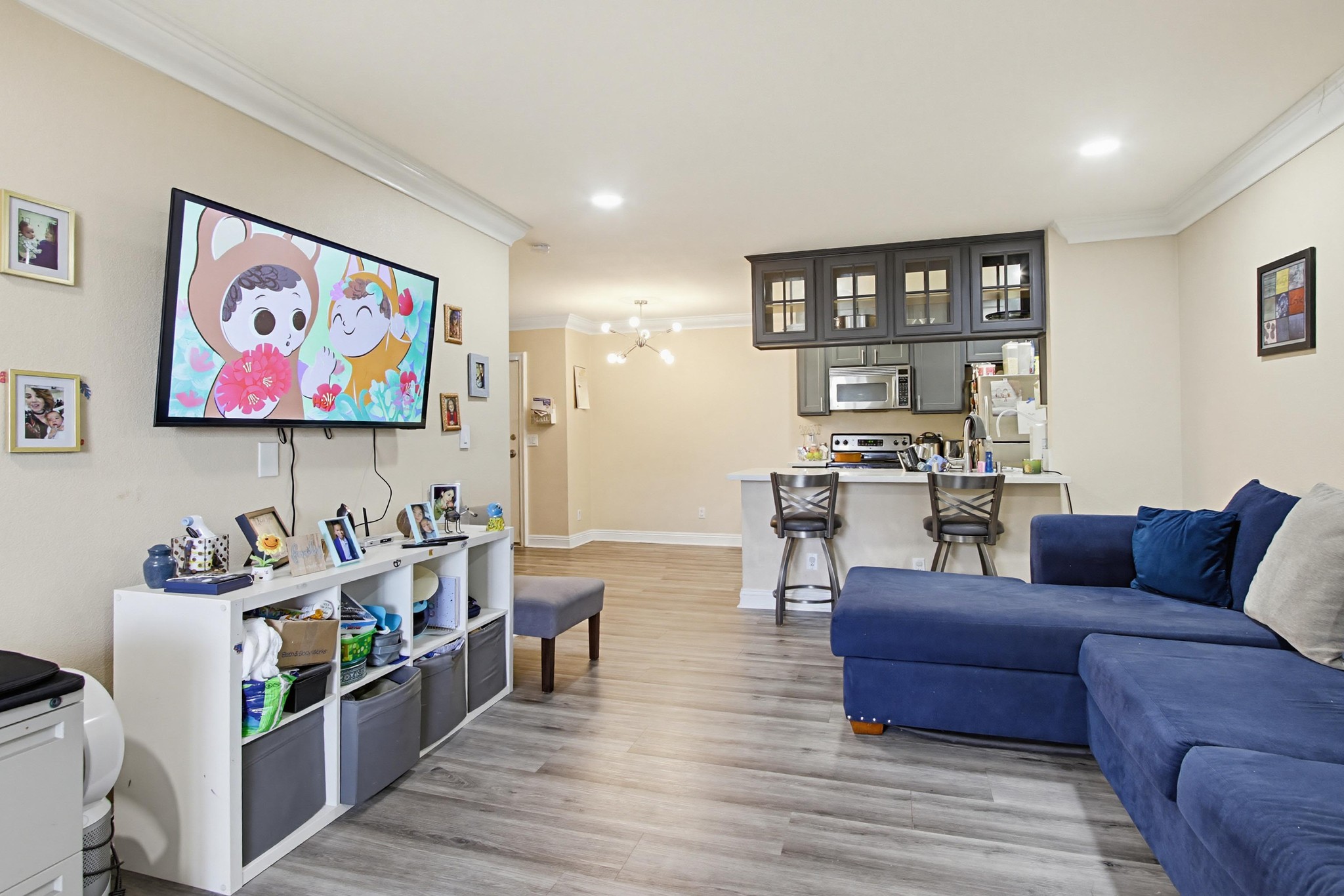 Virtual tour photo 10 of 27 for 1045 Peach Ave UNIT 8