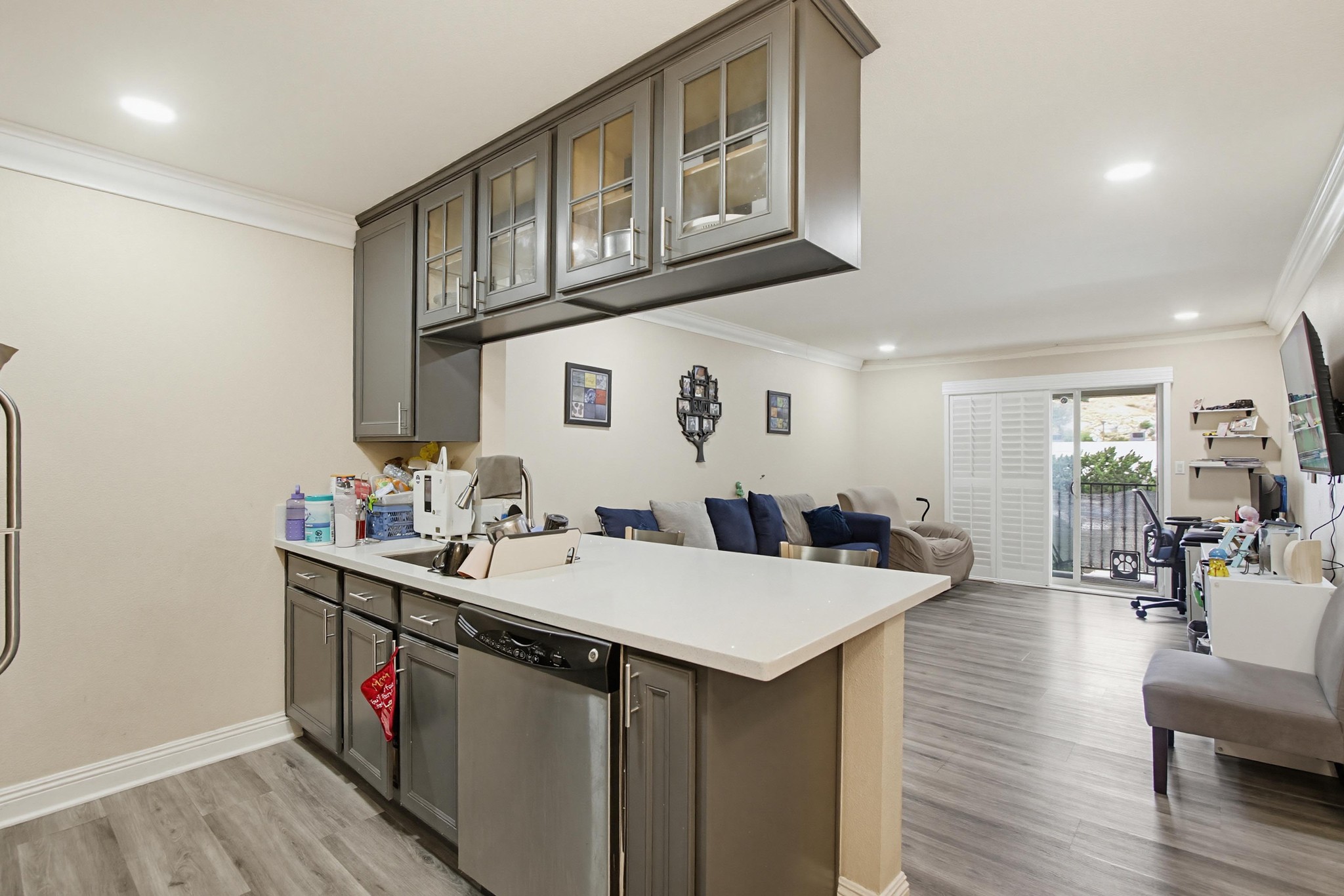 Virtual tour photo 12 of 27 for 1045 Peach Ave UNIT 8