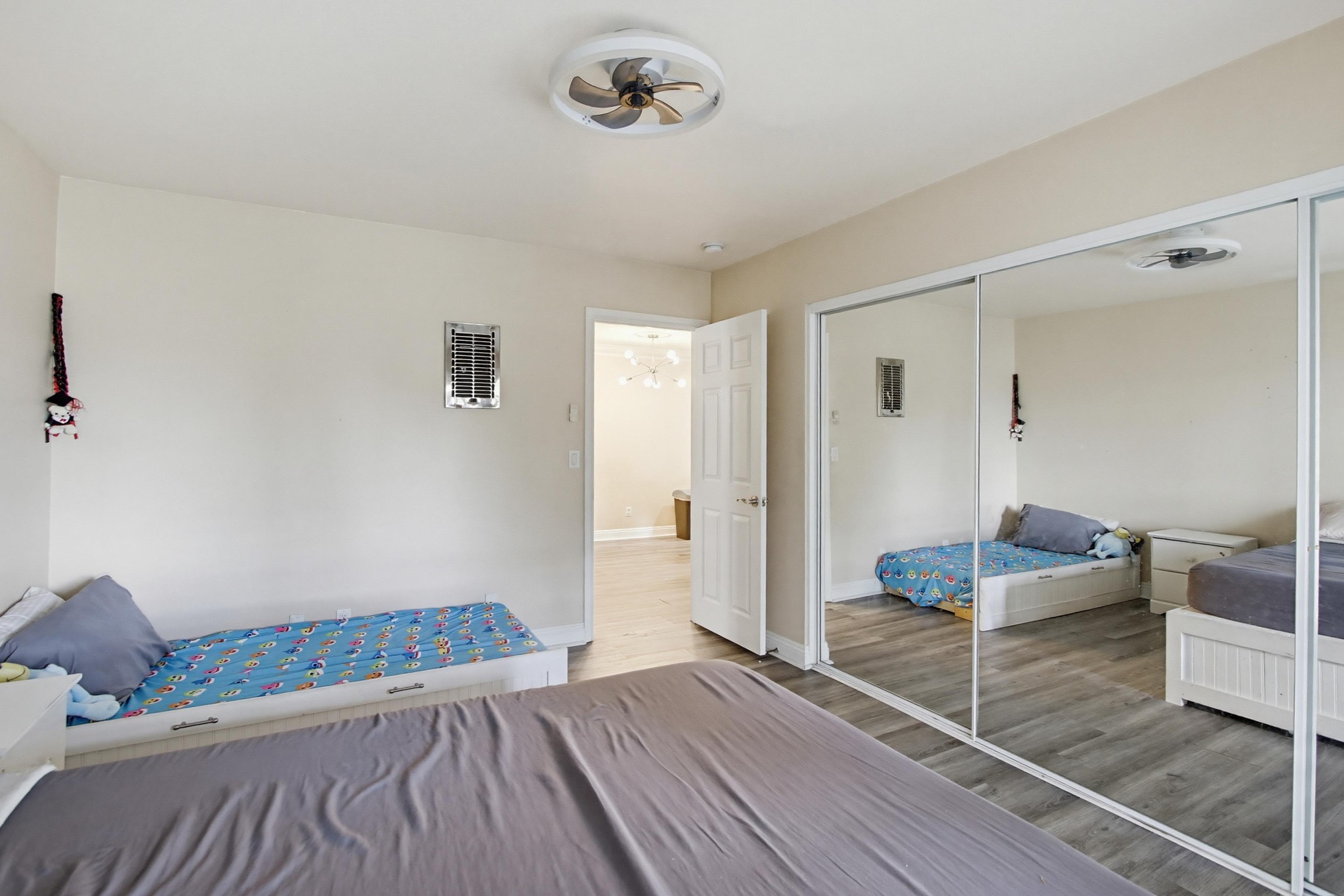 Virtual tour photo 18 of 27 for 1045 Peach Ave UNIT 8