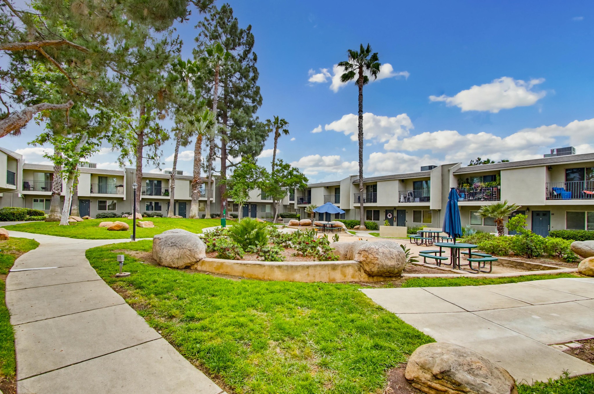 Virtual tour photo 26 of 27 for 1045 Peach Ave UNIT 8