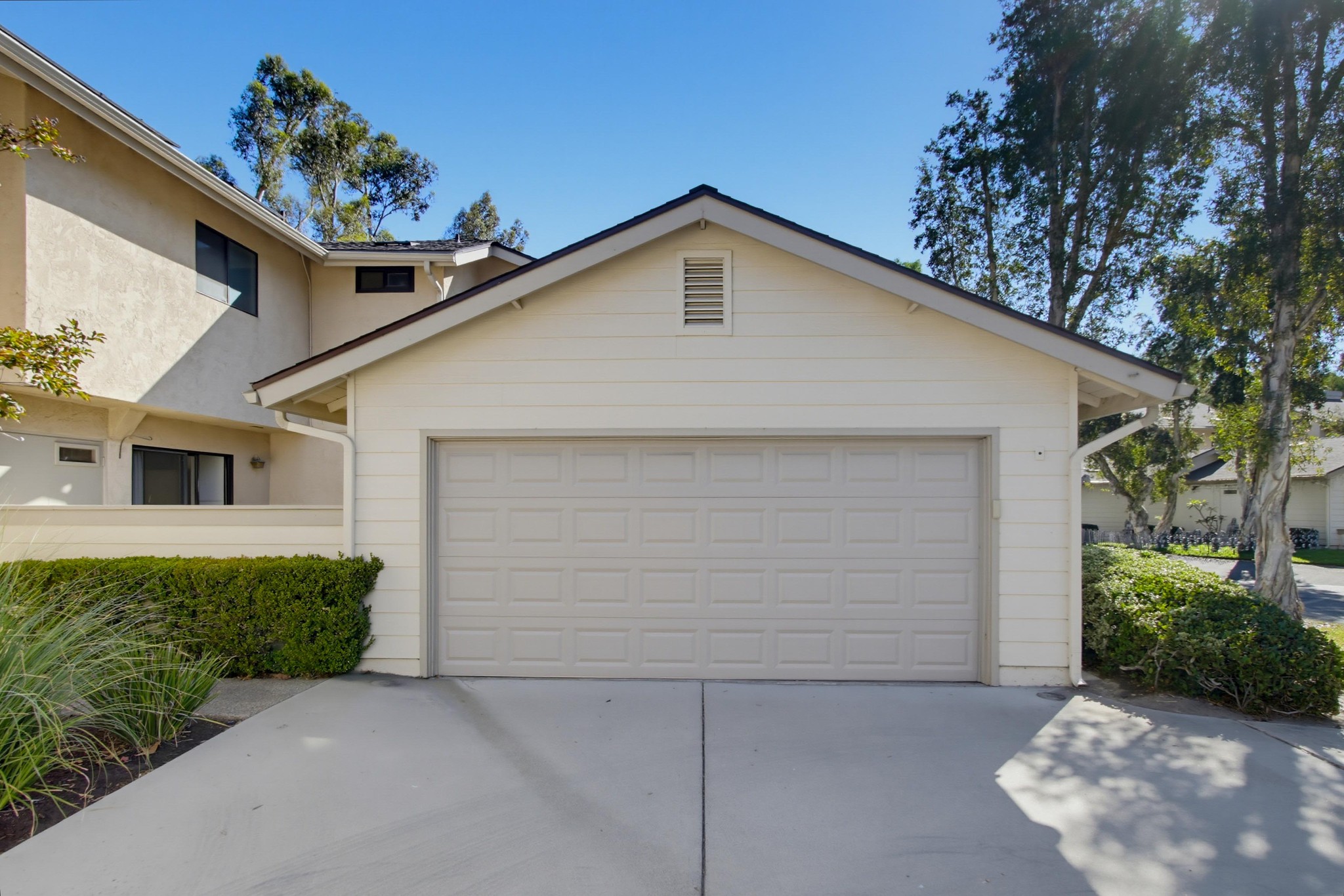 Virtual tour photo 4 of 70 for 10467 Crosscreek Terrace
