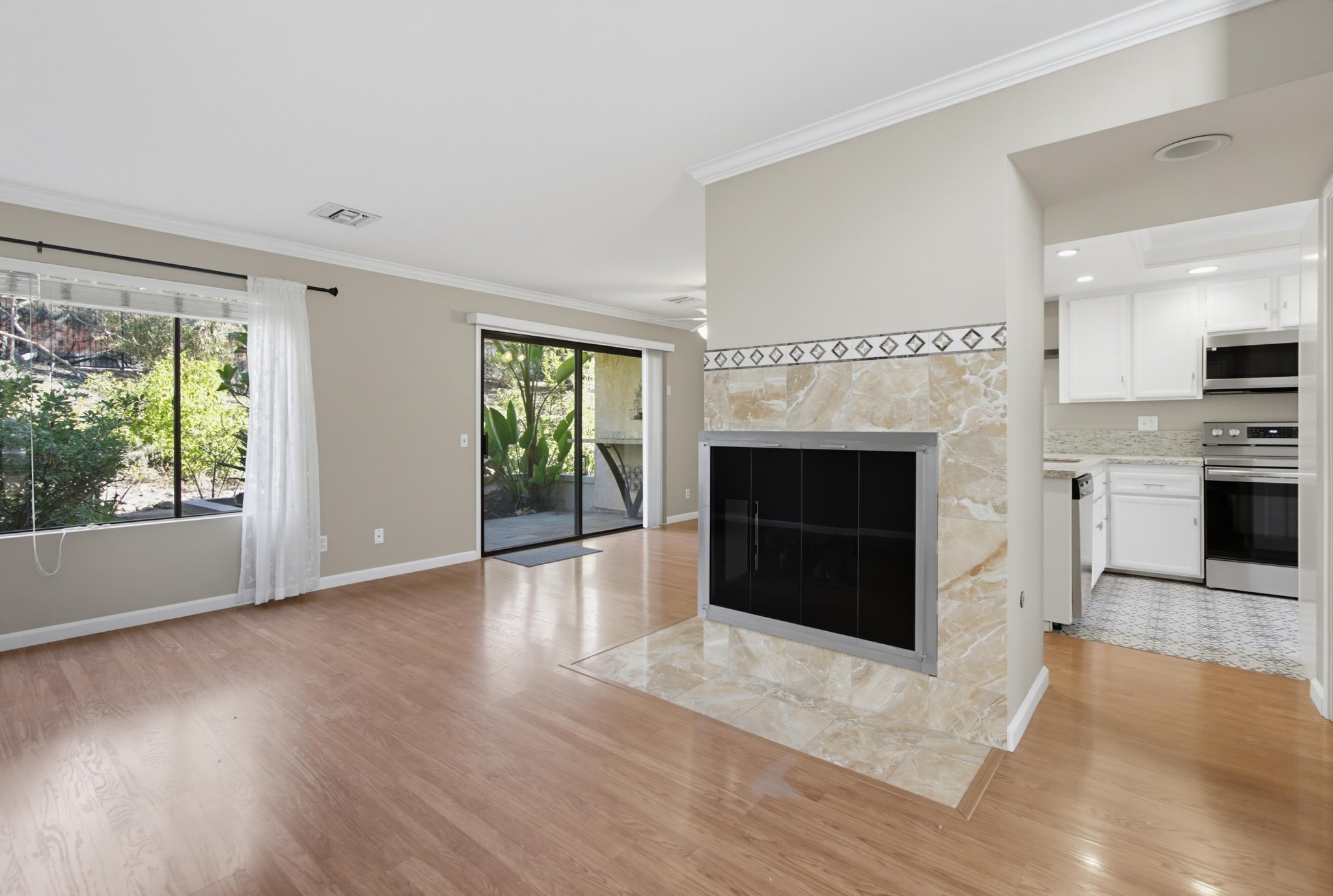Virtual tour photo 7 of 70 for 10467 Crosscreek Terrace