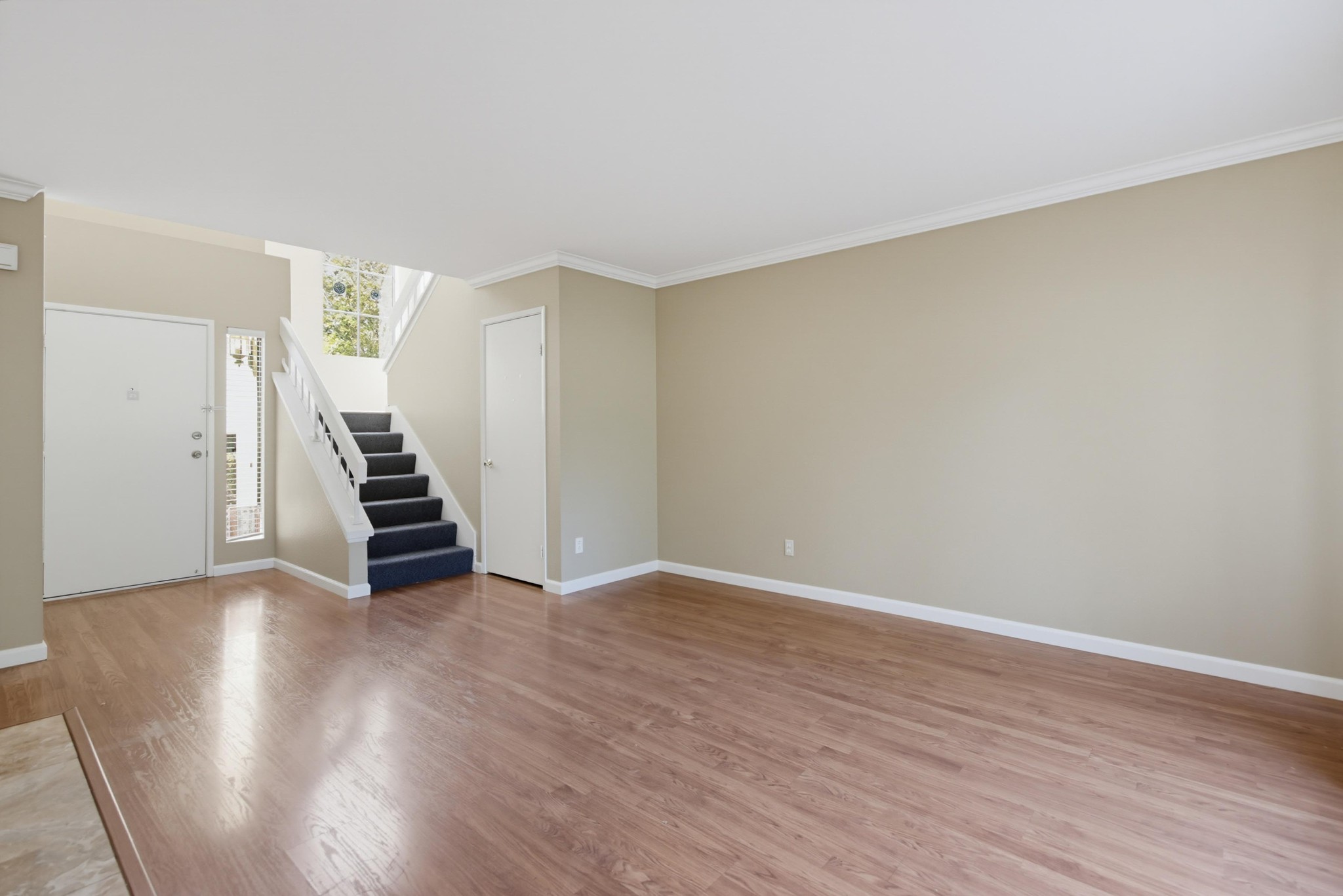 Virtual tour photo 9 of 70 for 10467 Crosscreek Terrace