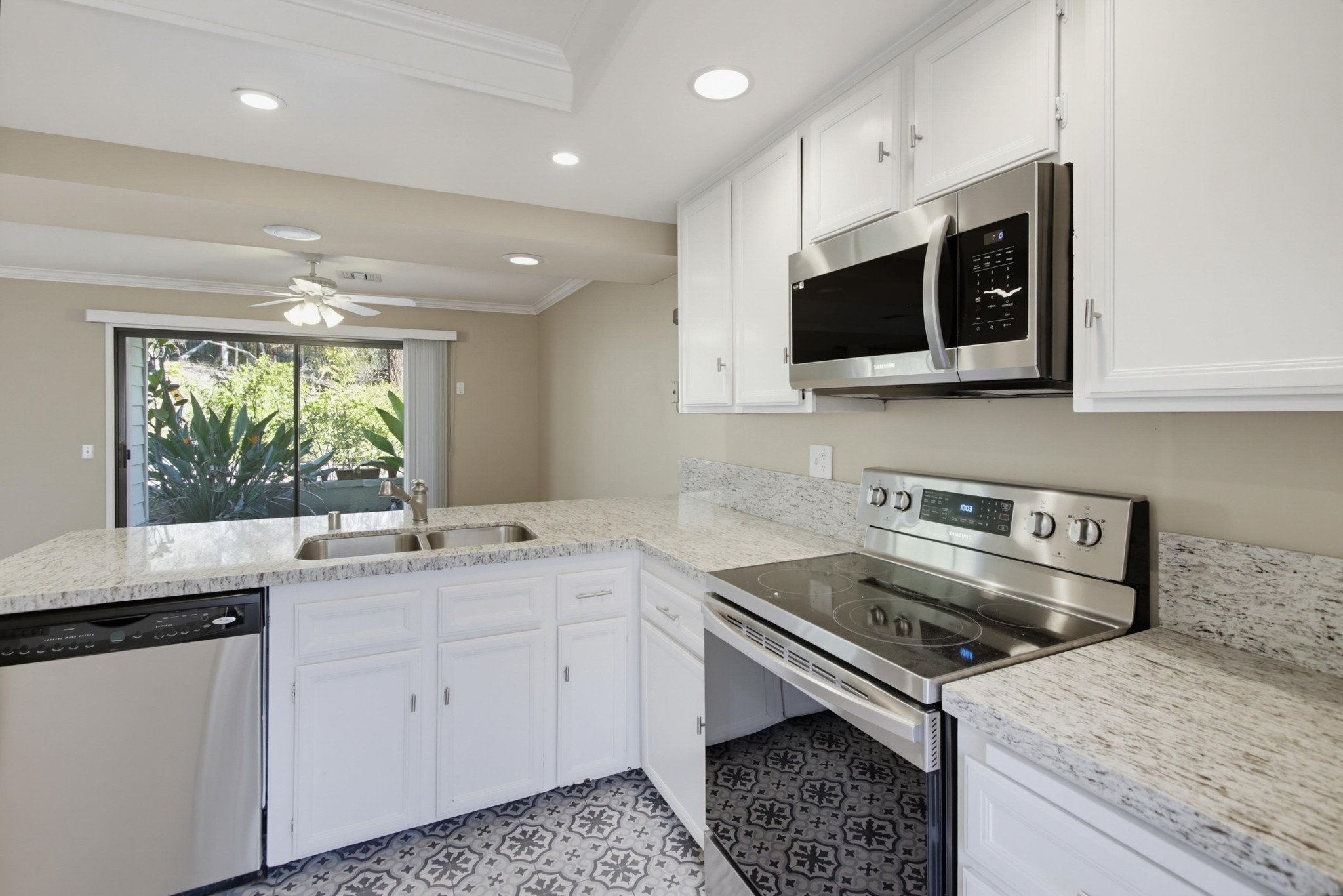 Virtual tour photo 19 of 70 for 10467 Crosscreek Terrace