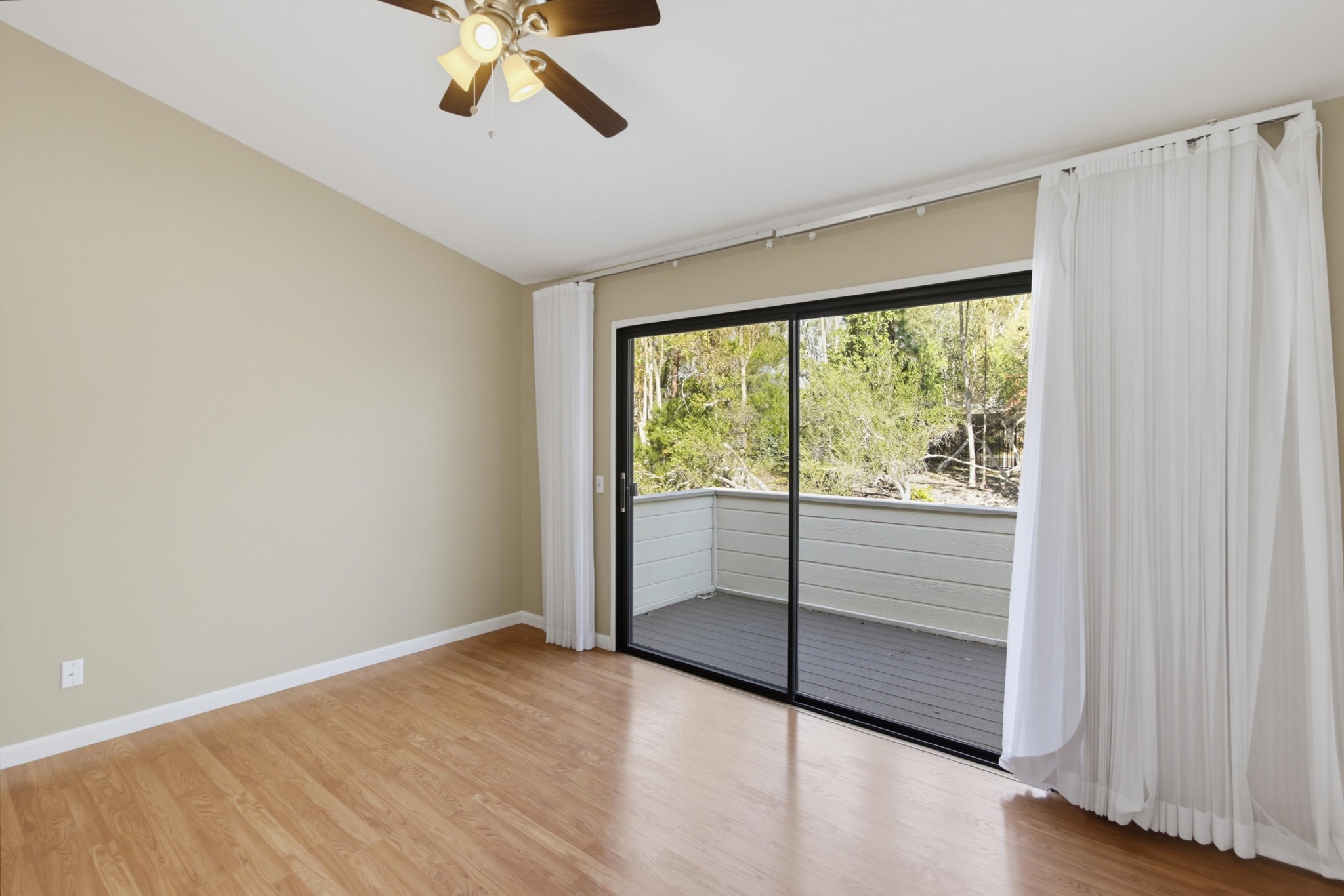 Virtual tour photo 31 of 70 for 10467 Crosscreek Terrace
