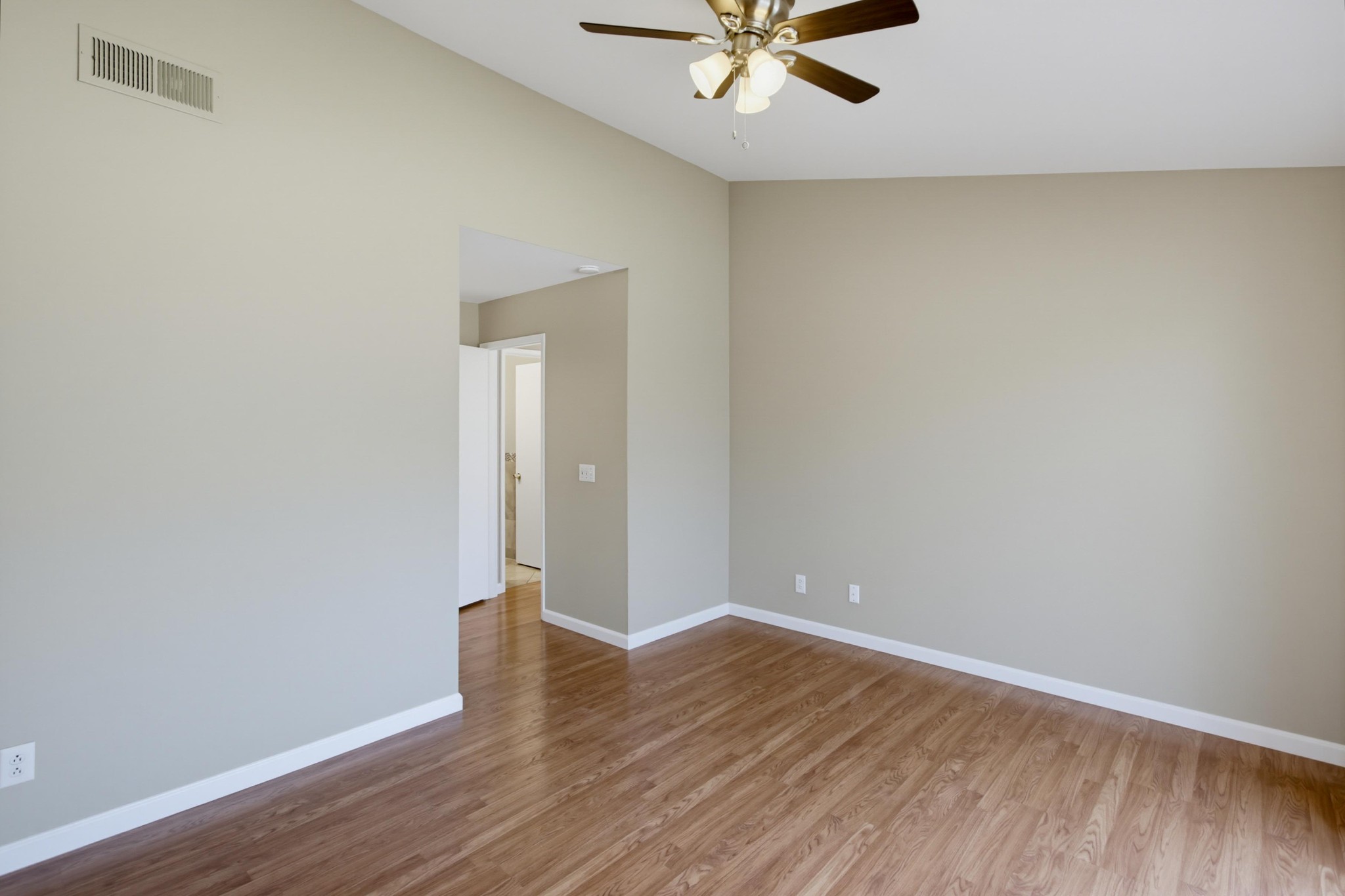 Virtual tour photo 33 of 70 for 10467 Crosscreek Terrace