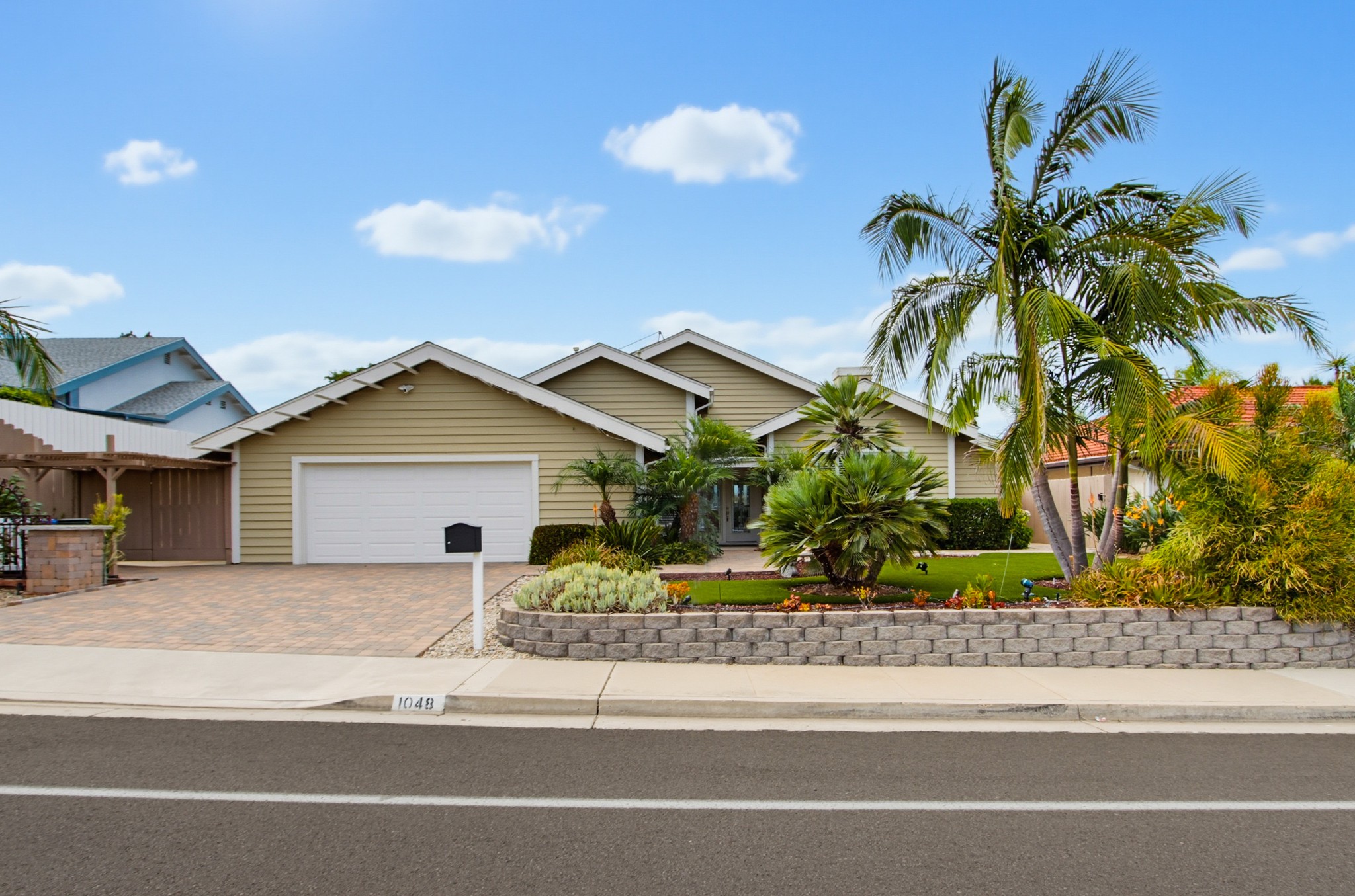 Virtual tour photo 1 of 71 for 1048 La Sombra Dr