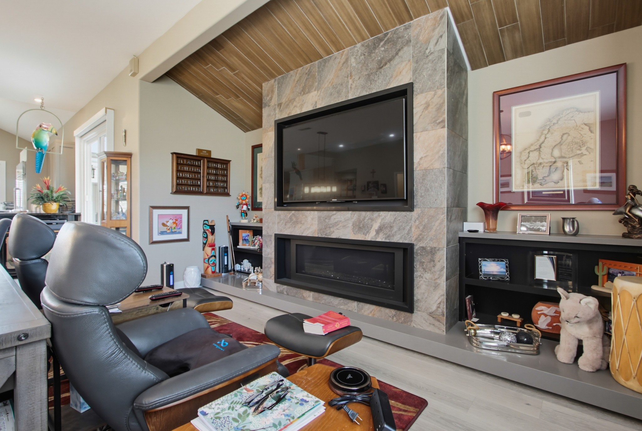 Virtual tour photo 15 of 71 for 1048 La Sombra Dr