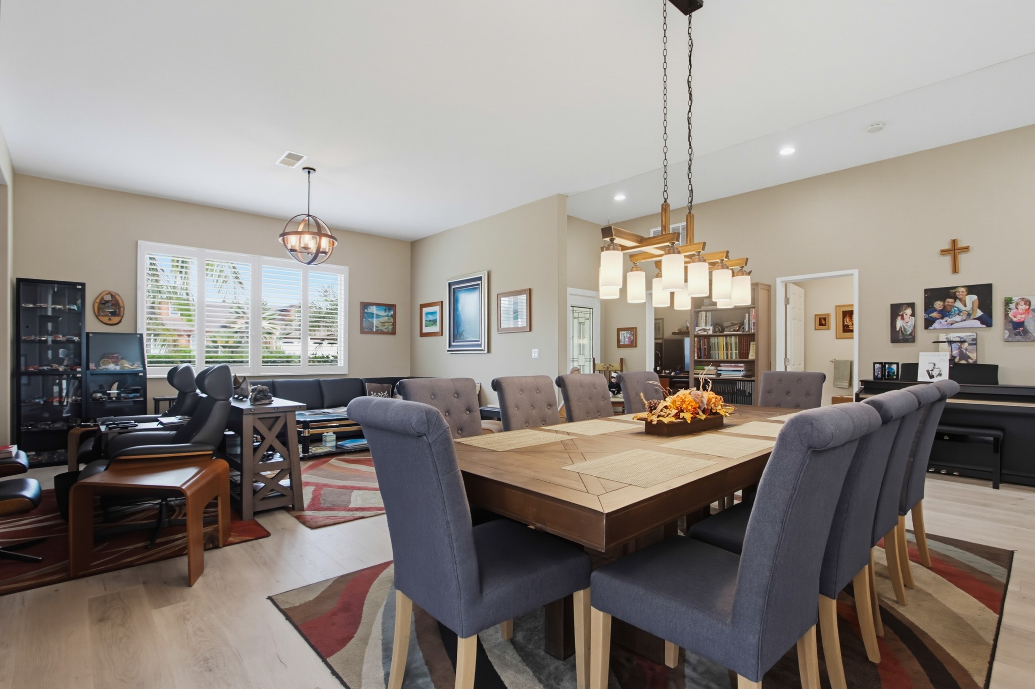 Virtual tour photo 18 of 71 for 1048 La Sombra Dr