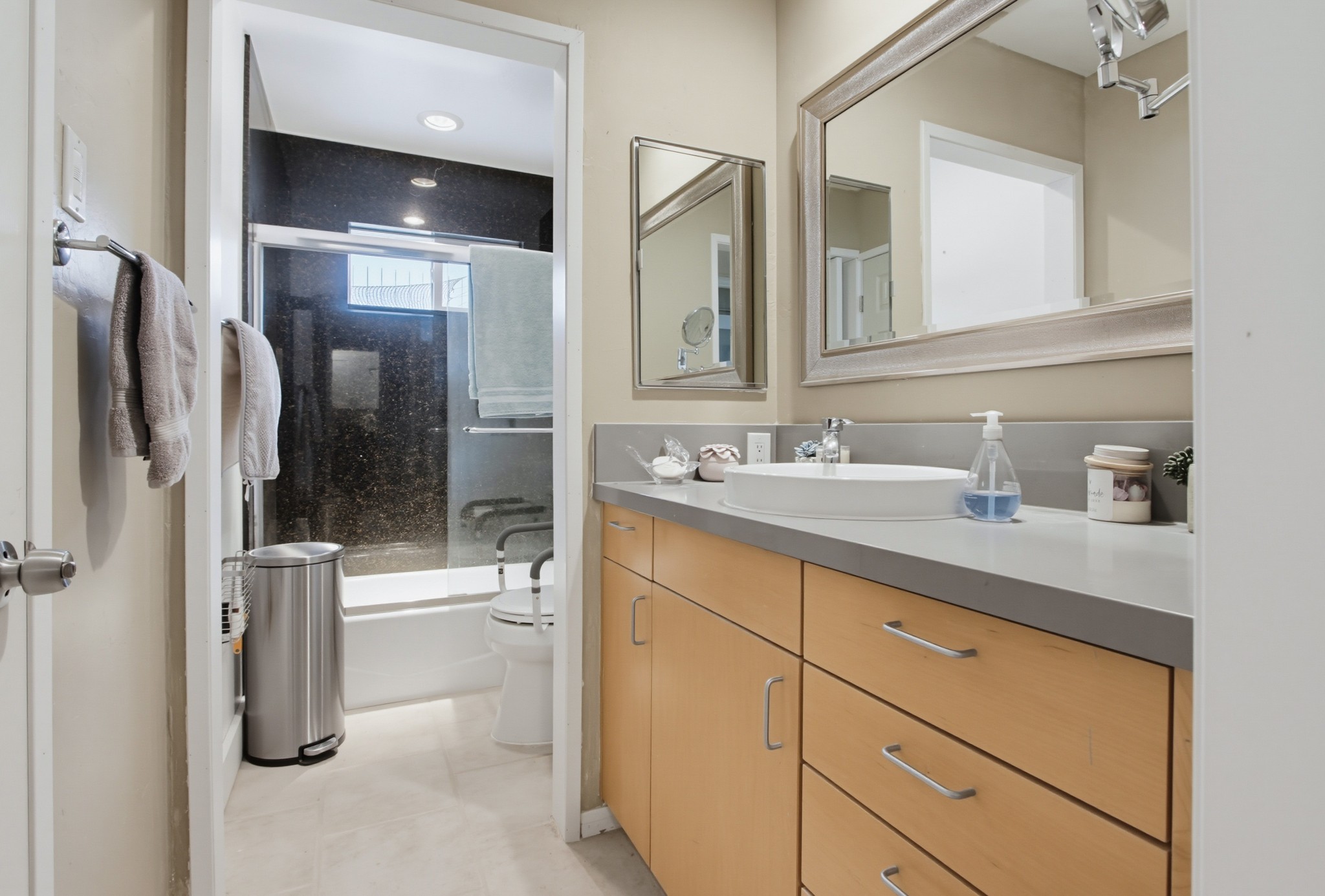 Virtual tour photo 45 of 71 for 1048 La Sombra Dr