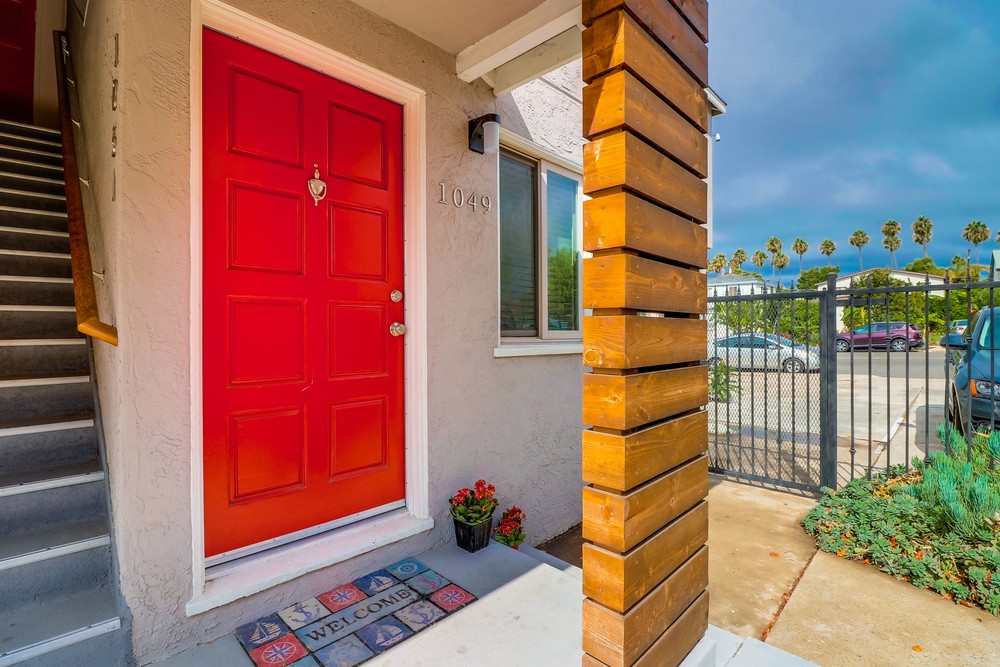 Virtual tour photo 7 of 37 for 1049 Loring St