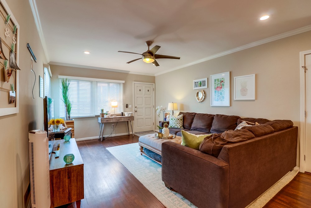 Virtual tour photo 8 of 37 for 1049 Loring St
