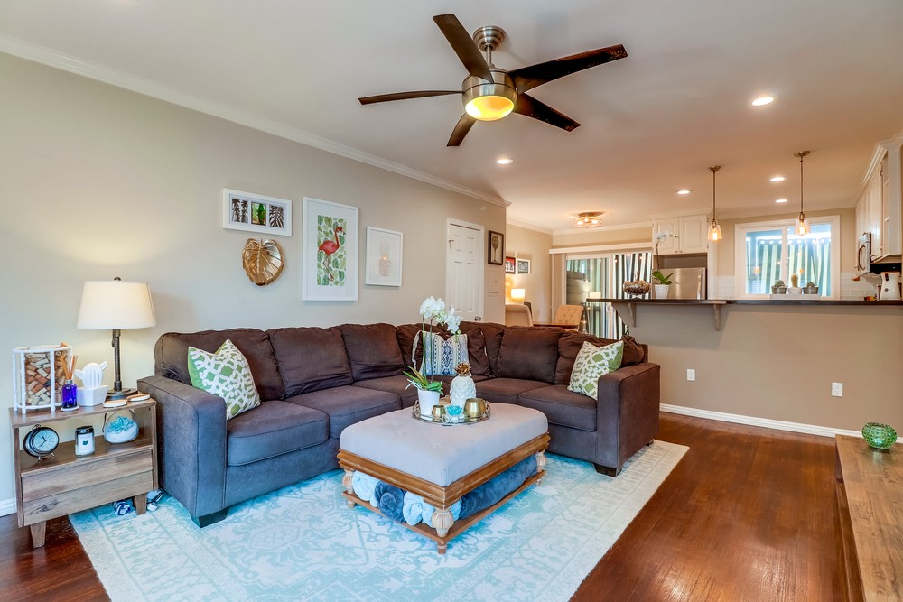 Virtual tour photo 10 of 37 for 1049 Loring St