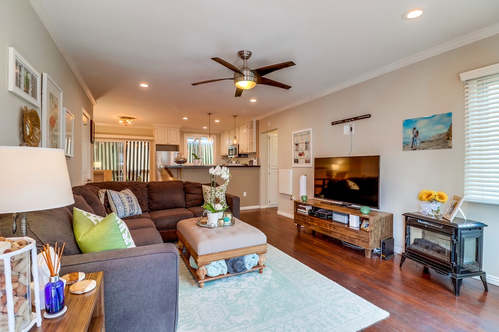 Virtual tour photo 11 of 37 for 1049 Loring St
