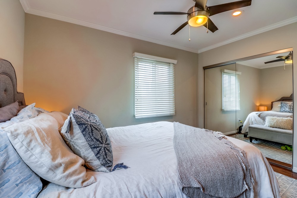 Virtual tour photo 27 of 37 for 1049 Loring St