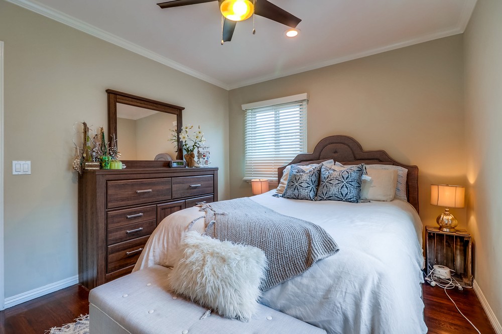 Virtual tour photo 28 of 37 for 1049 Loring St
