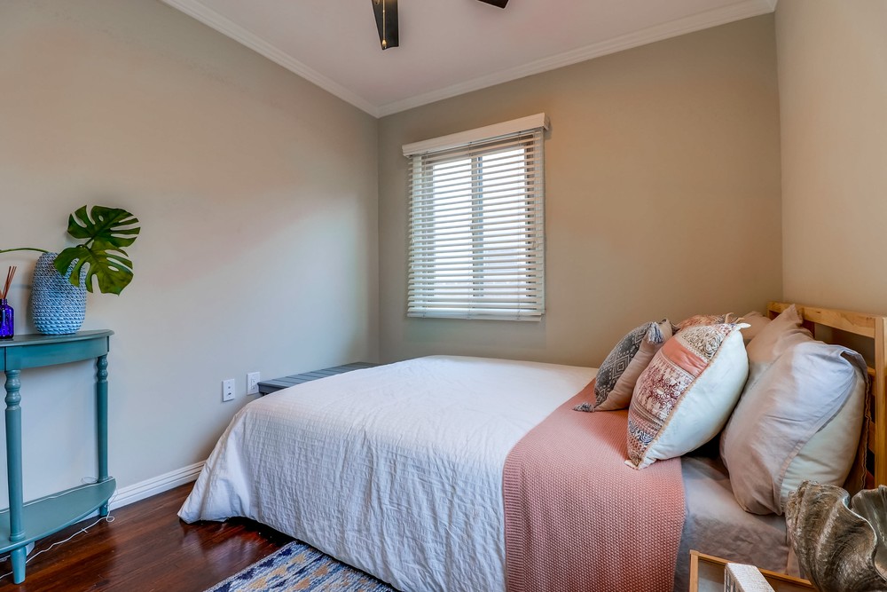 Virtual tour photo 31 of 37 for 1049 Loring St