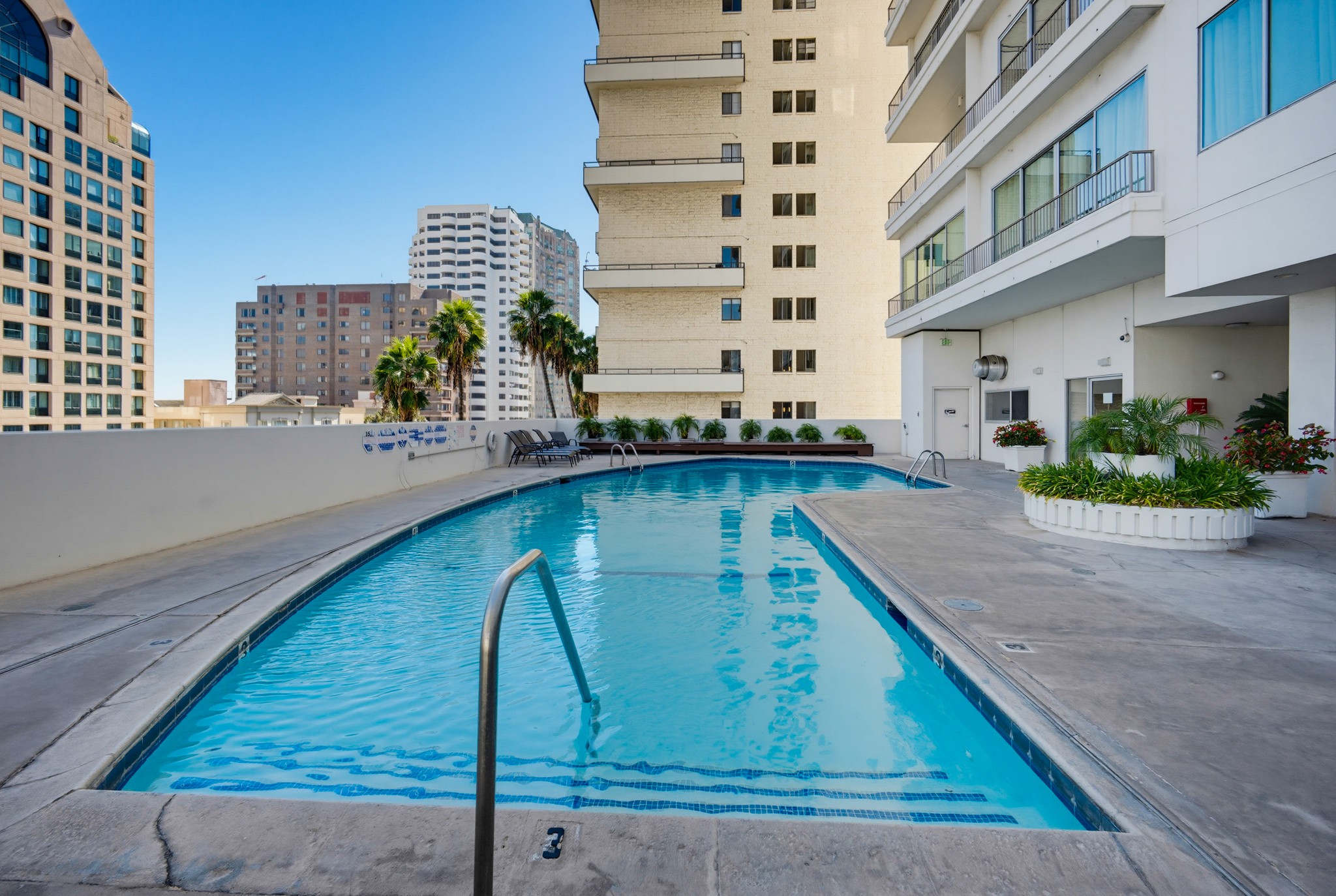 Virtual tour photo 29 of 36 for 10501 Wilshire Blvd