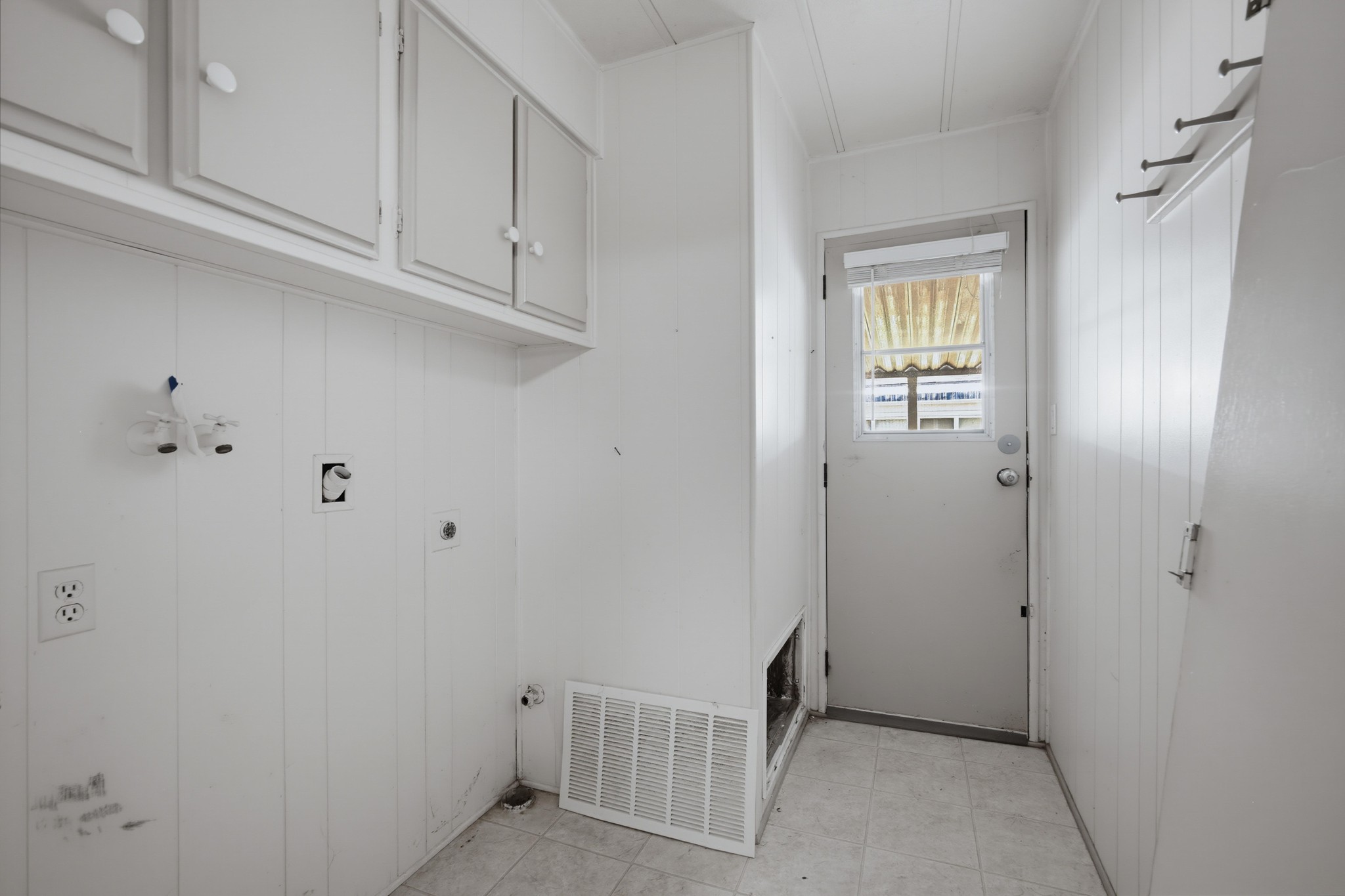 Virtual tour photo 23 of 37 for 10505 Frontier Trail