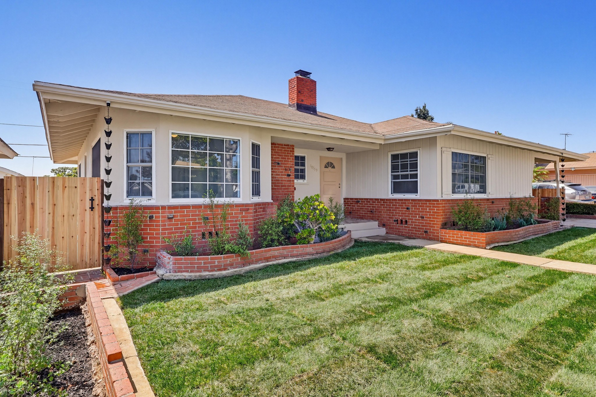 Virtual tour photo 4 of 35 for 10519 S 3rd Ave