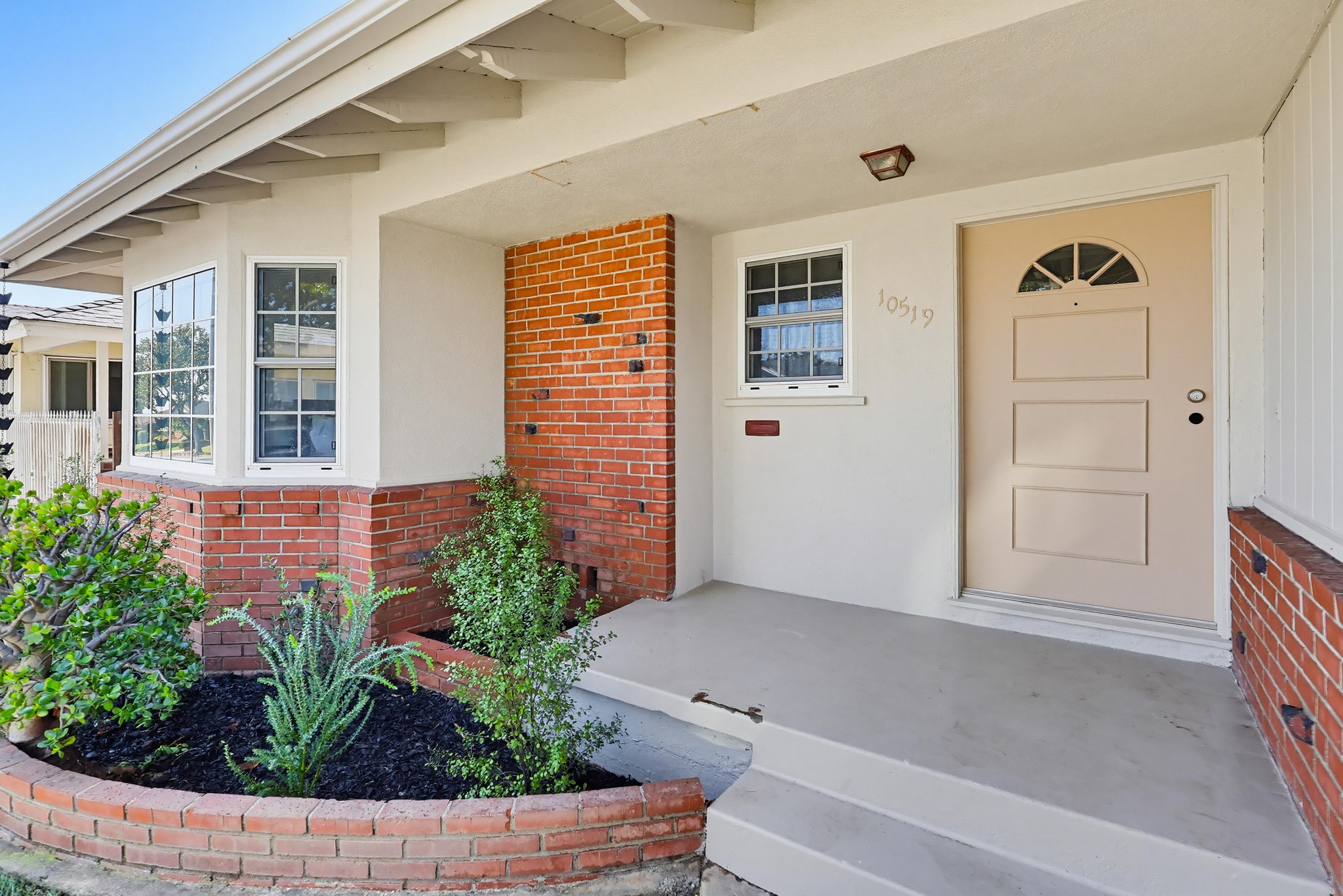 Virtual tour photo 5 of 35 for 10519 S 3rd Ave