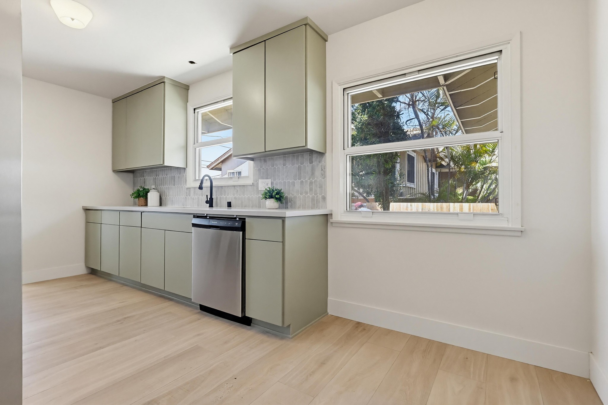 Virtual tour photo 20 of 35 for 10519 S 3rd Ave